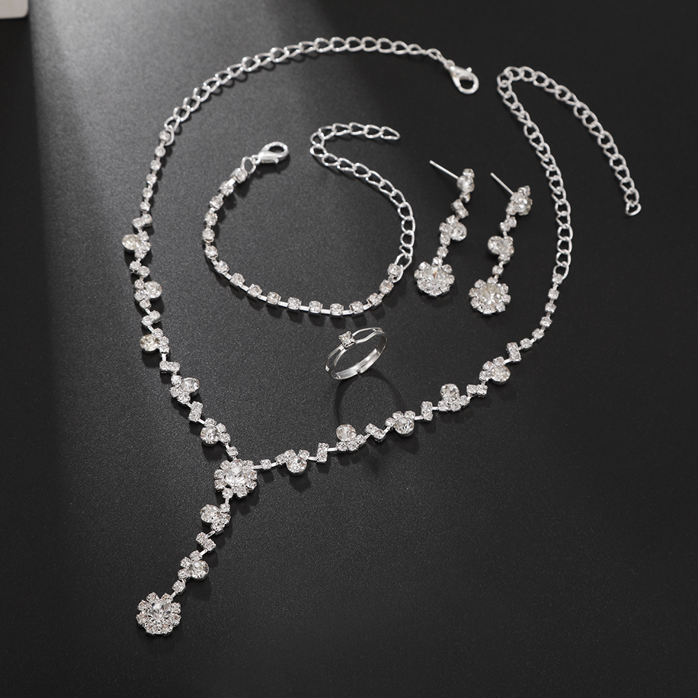 Exquisite, high-end, elegant and fashionable bride accessories, water diamonds, wedding necklaces, earrings, bracelets, rings, wedding dress accessories, bride necklaces, wedding chain sets, European and American, exquisite pic 4