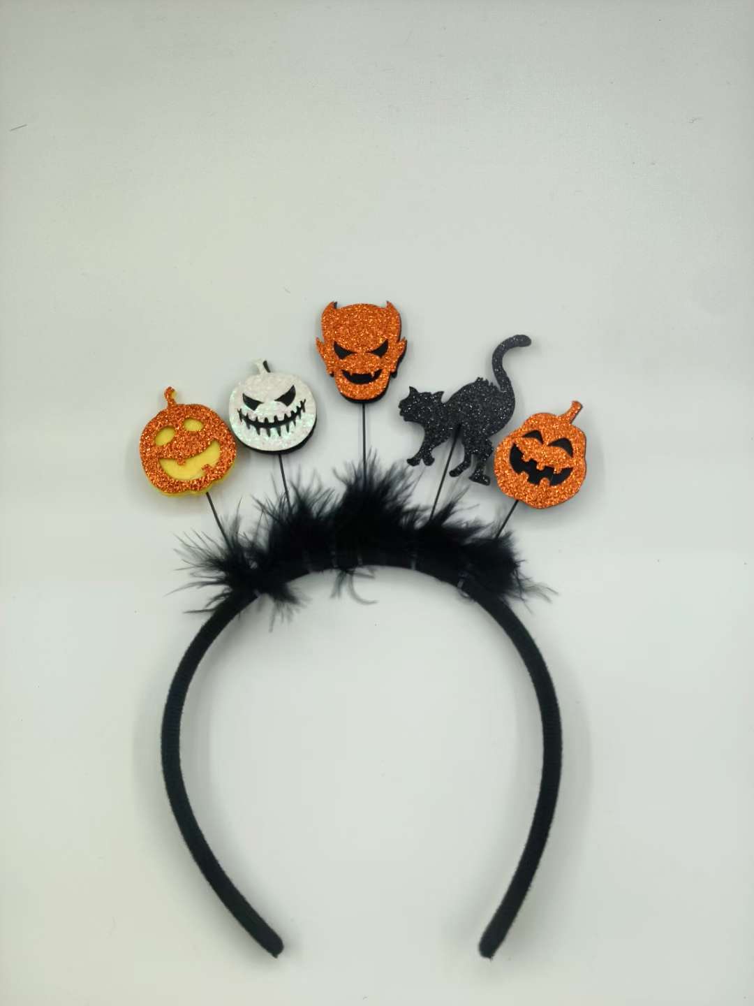 万国旗三角旗布置用品 办公室文化气氛提升 爬行士兵打枪玩具 万圣节主题独角兽灯 万圣节特色袜子产品图