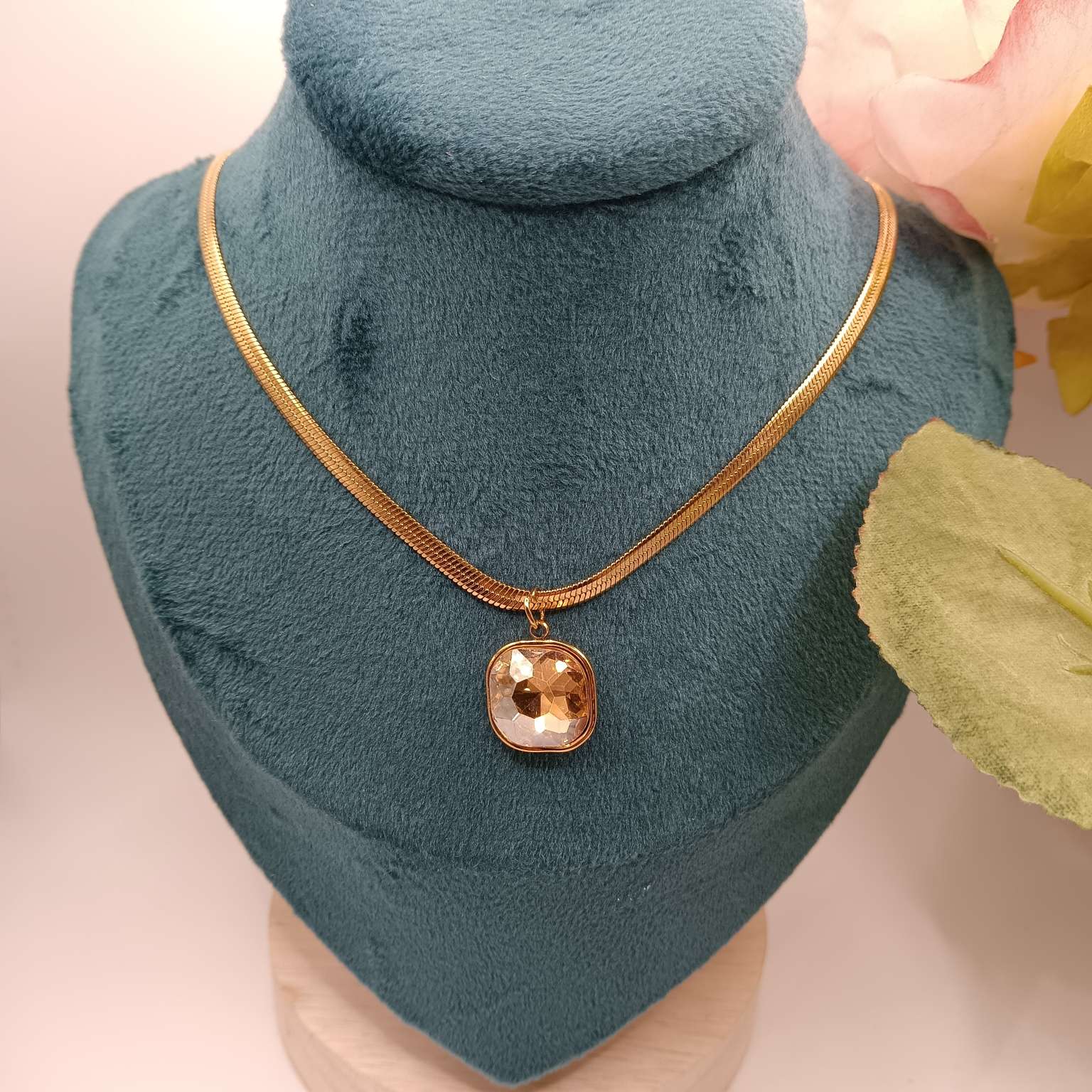 不锈钢时尚水晶项链刀片链项链时尚饰品金色项链外贸新品水晶多色项链详情图11