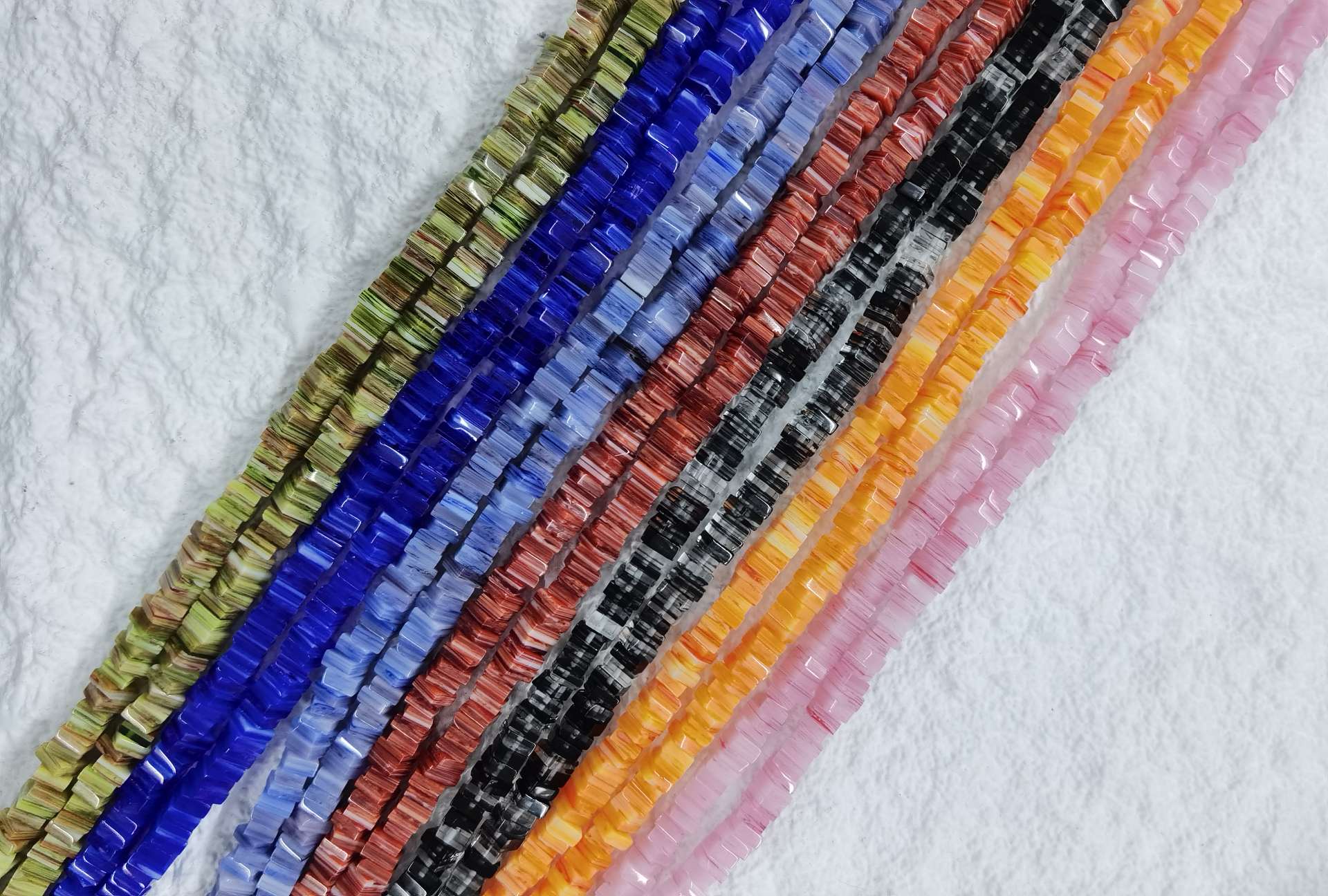 网络爆款意大利果糖琉璃散珠串珠 DIY 手工珠子 手链项链配饰厂家直销