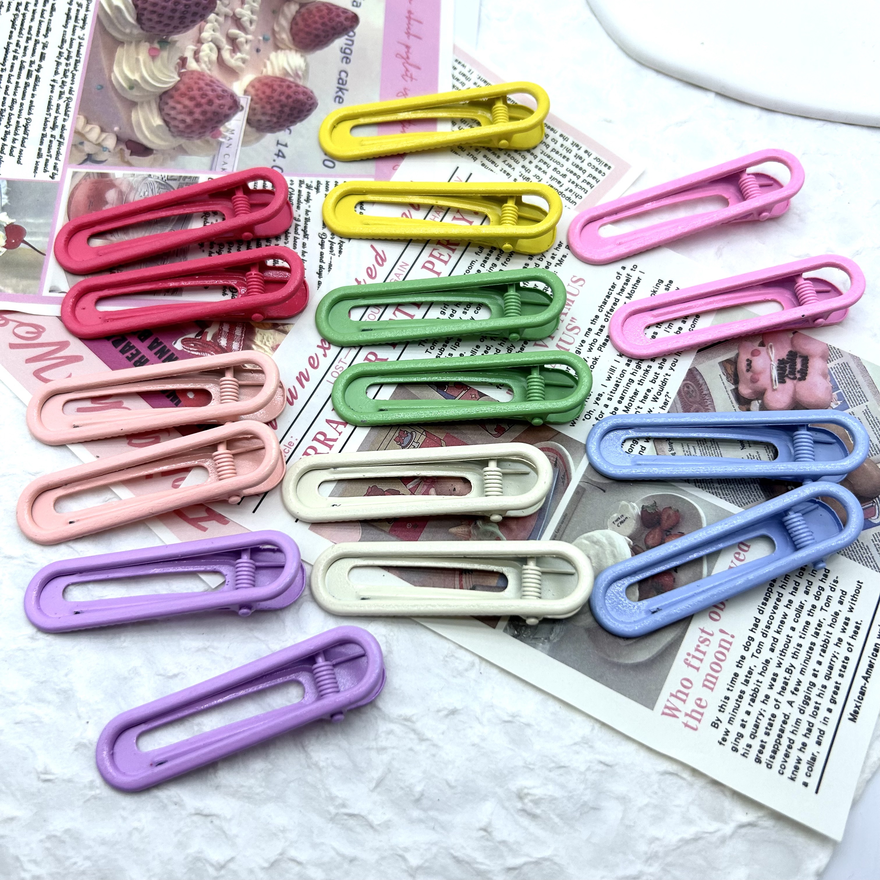 Creative accessories, ladies' hair accessories, hair clips, grab clips, headwear, simple and fashionable clips, Korean-style hair accessories, hair tying tools Application Scenario