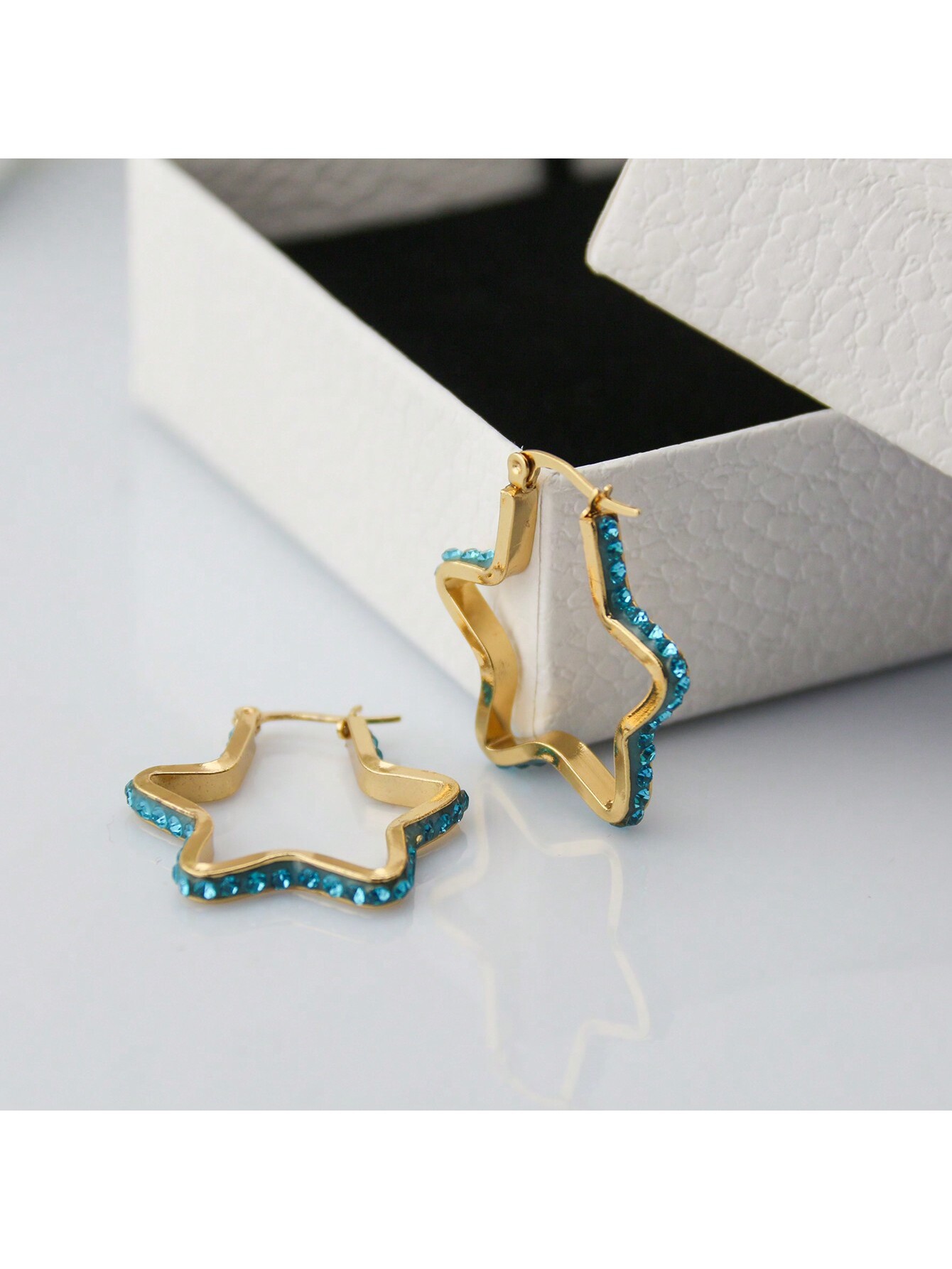 Stainless steel diamond five-pointed star earrings, multi-color earrings, basic foreign trade style earrings, simple and fashionable earrings, fashionable accessories detail image 4