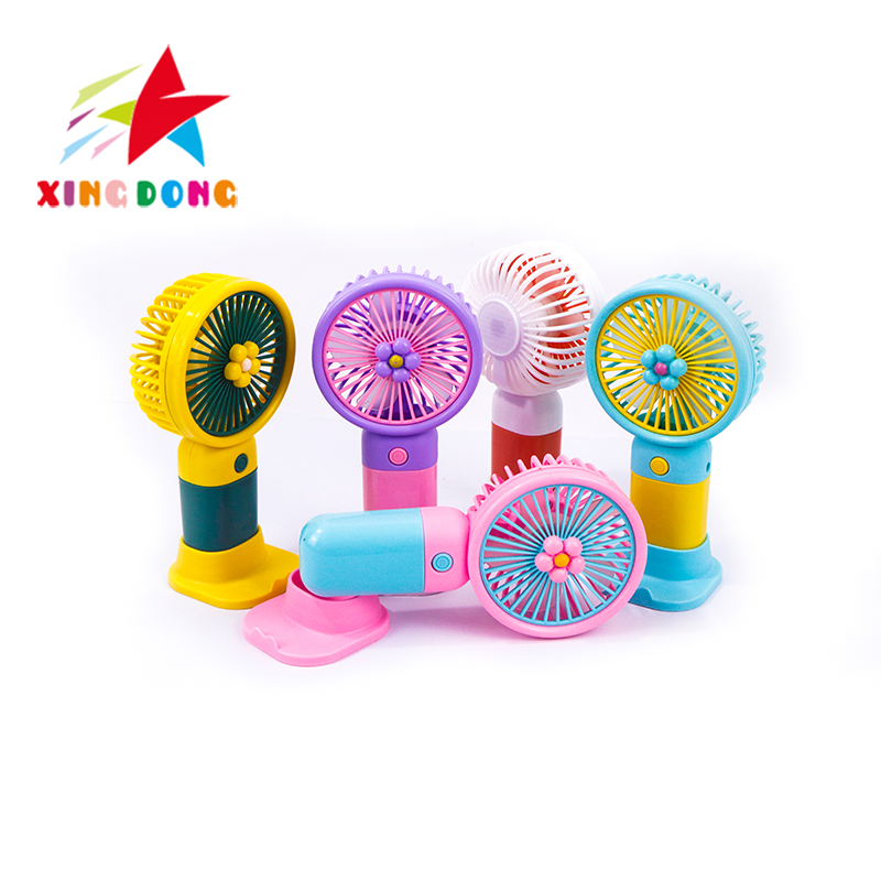 风扇/小风扇/手持风扇/挂脖风扇/风扇学生挂脖户外产品图