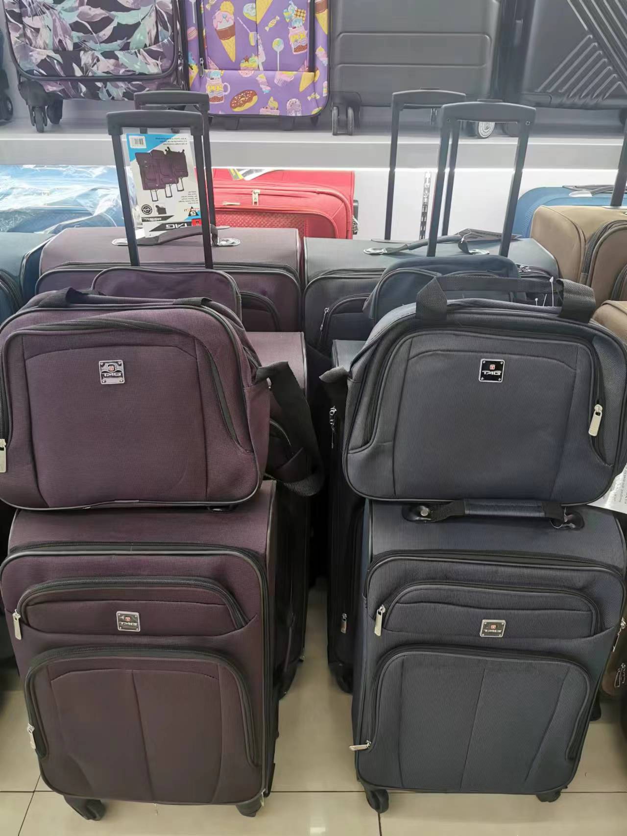 旅行箱套装五件套 行李箱登机箱 轻便耐用密码箱 旅行必备品 满足出行需求