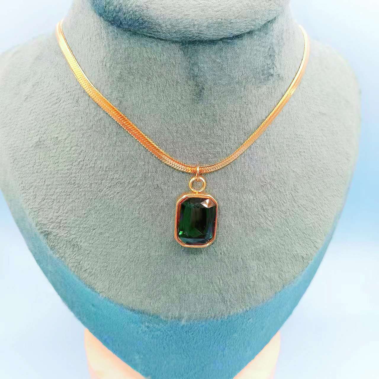 不锈钢时尚水晶项链刀片链项链时尚饰品金色项链外贸新品水晶多色项链详情图6