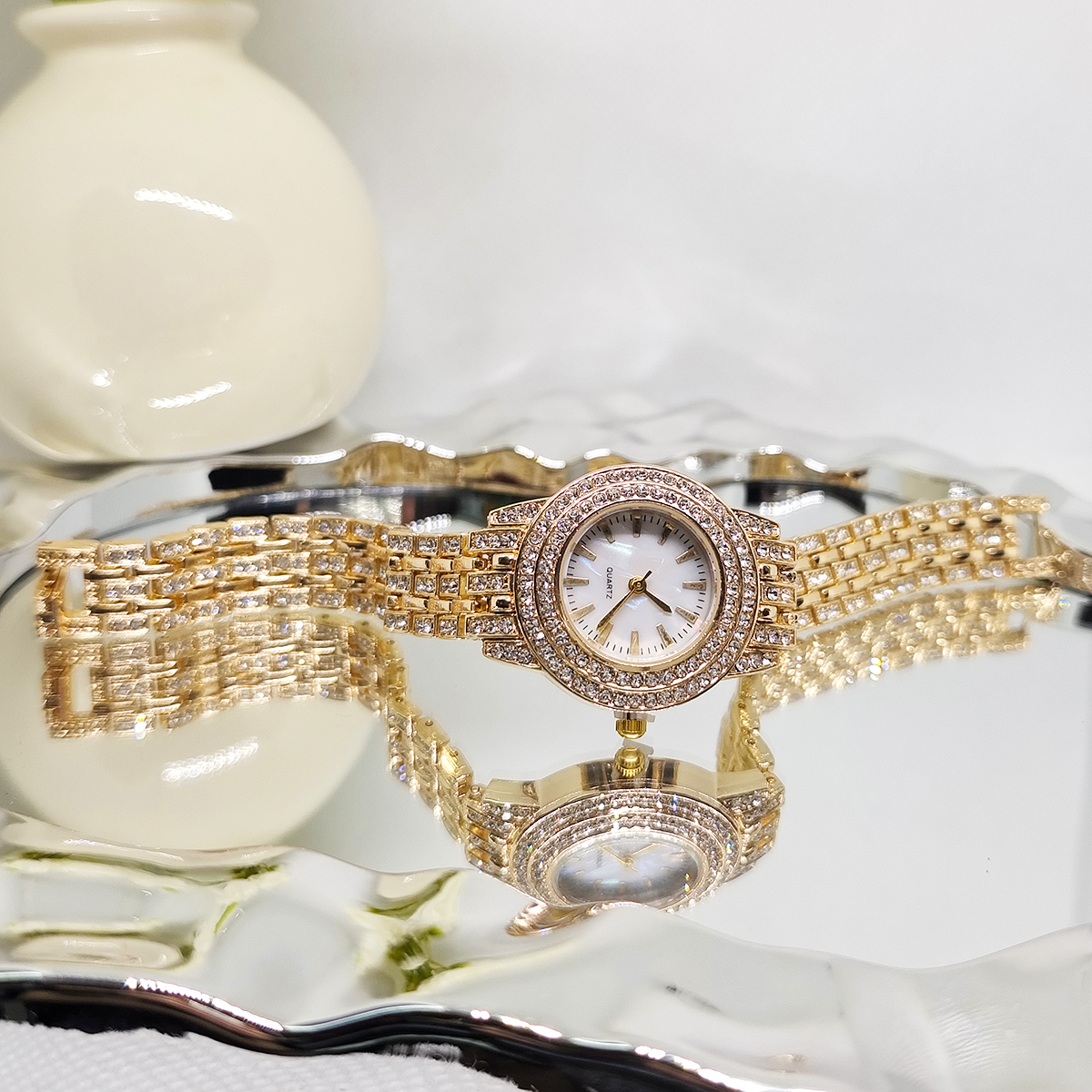 New Fashion Trend Watch Tiktok The Same Point Drill Small Dial Full Star Steel Belt Watch Item Picture