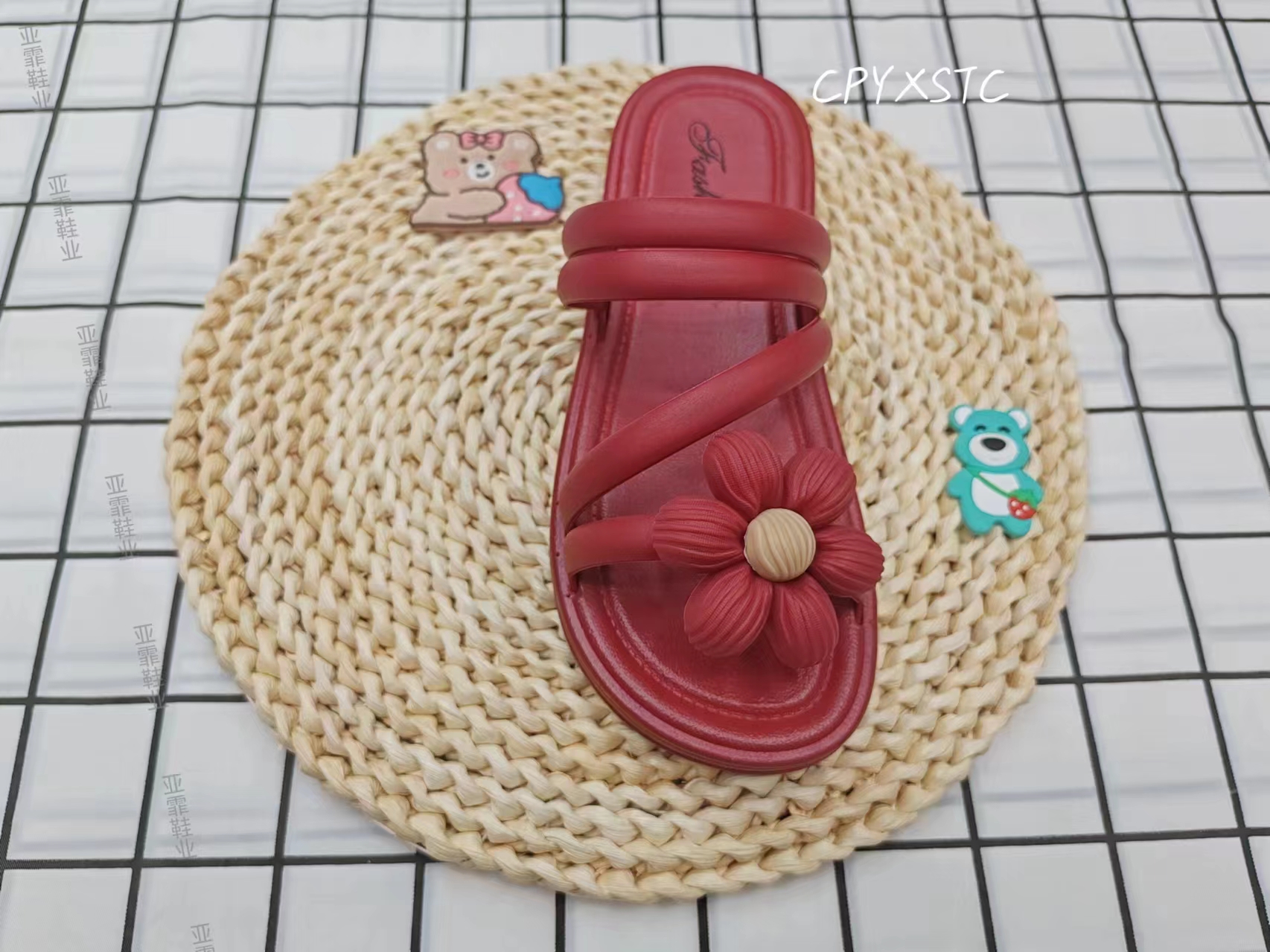 Summer fashion thick-soled flower-patterned flip-flops