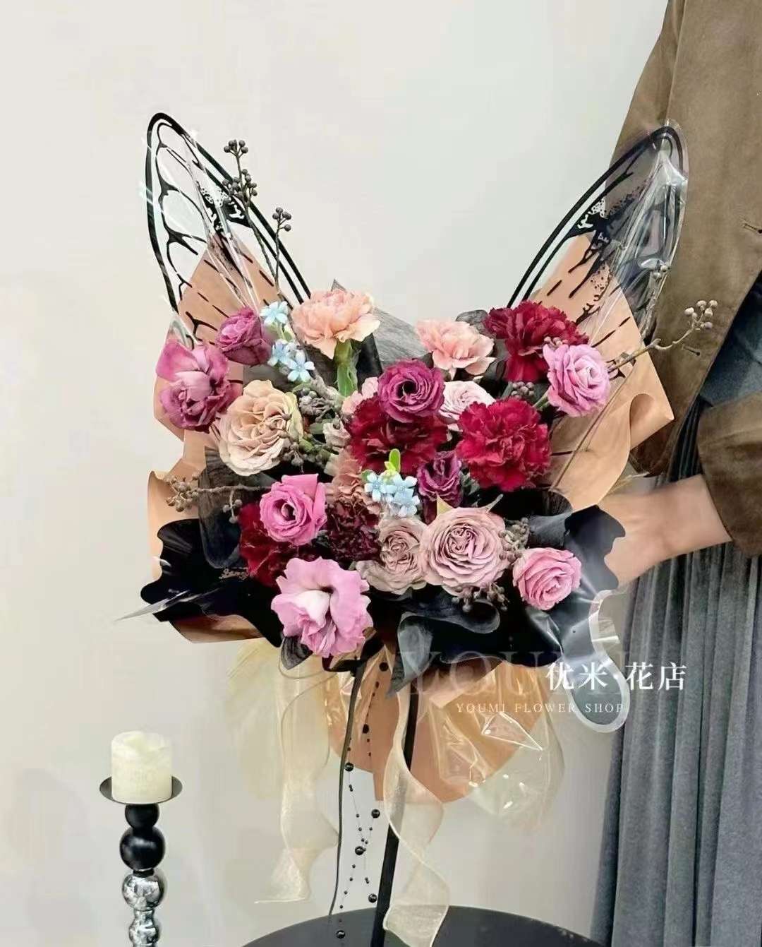 Special flower packaging paper for daily-use flowers, creative packaging design, beautiful, practical and environmentally friendly materials for flowers Item Picture
