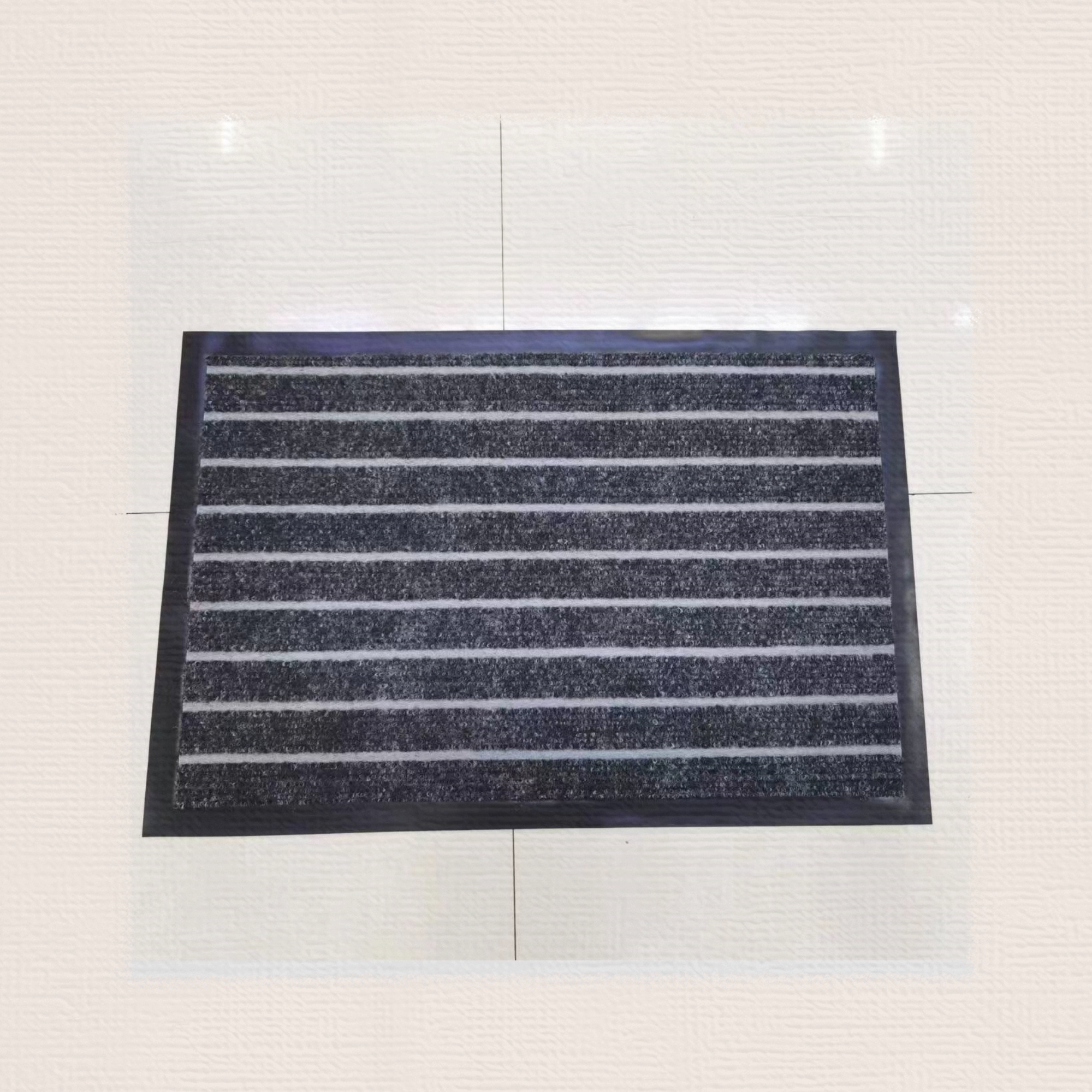 PVC seven-stripe floor mat, anti-slip floor mat, single-stripe floor mat, striped floor mat, water-absorbing anti-slip mat, kitchen mat, balcony blanket, corridor blanket, size 38*58CM, 50 pieces per piece, woven bag Item Picture
