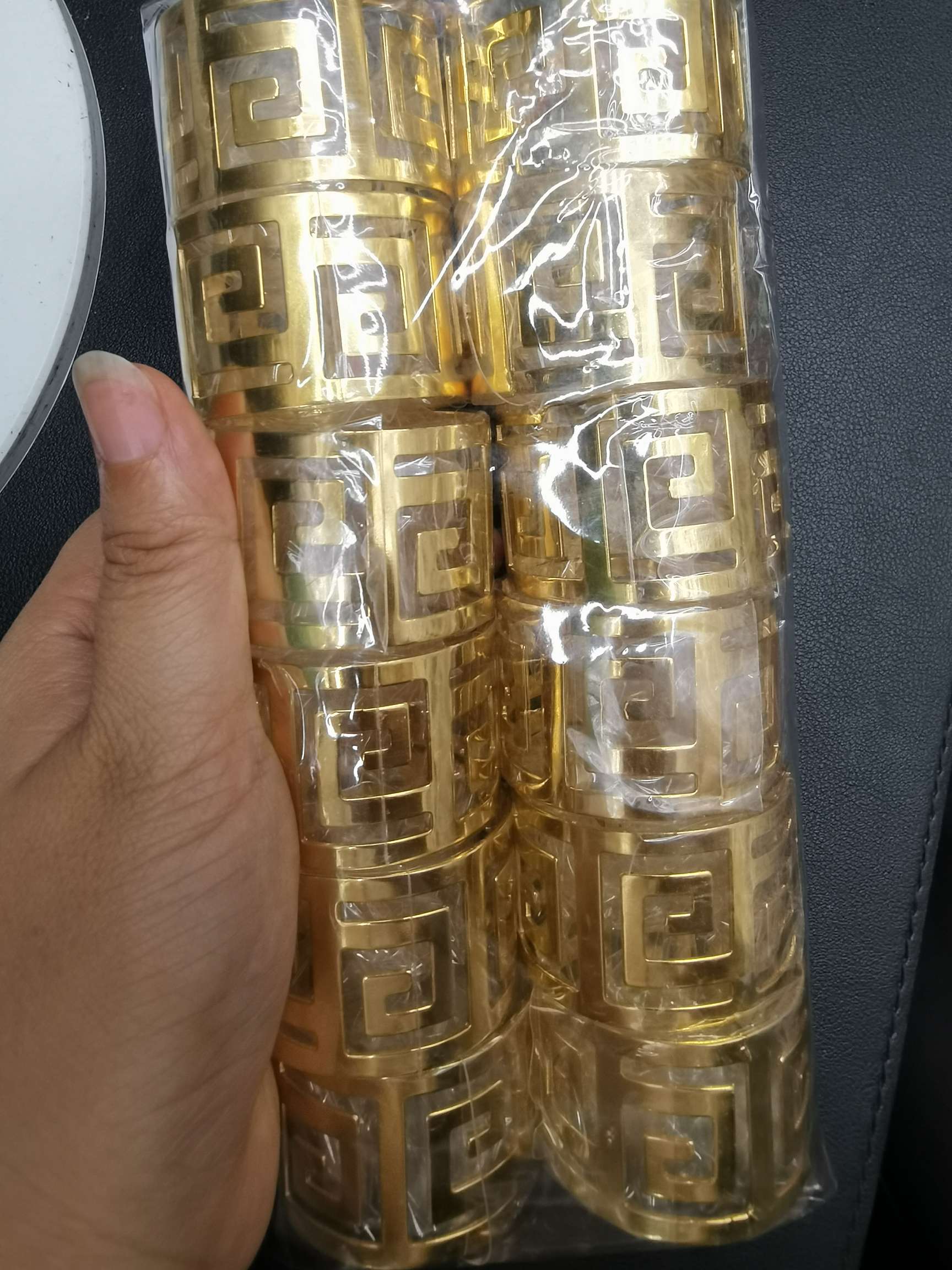 金属工艺品实物图