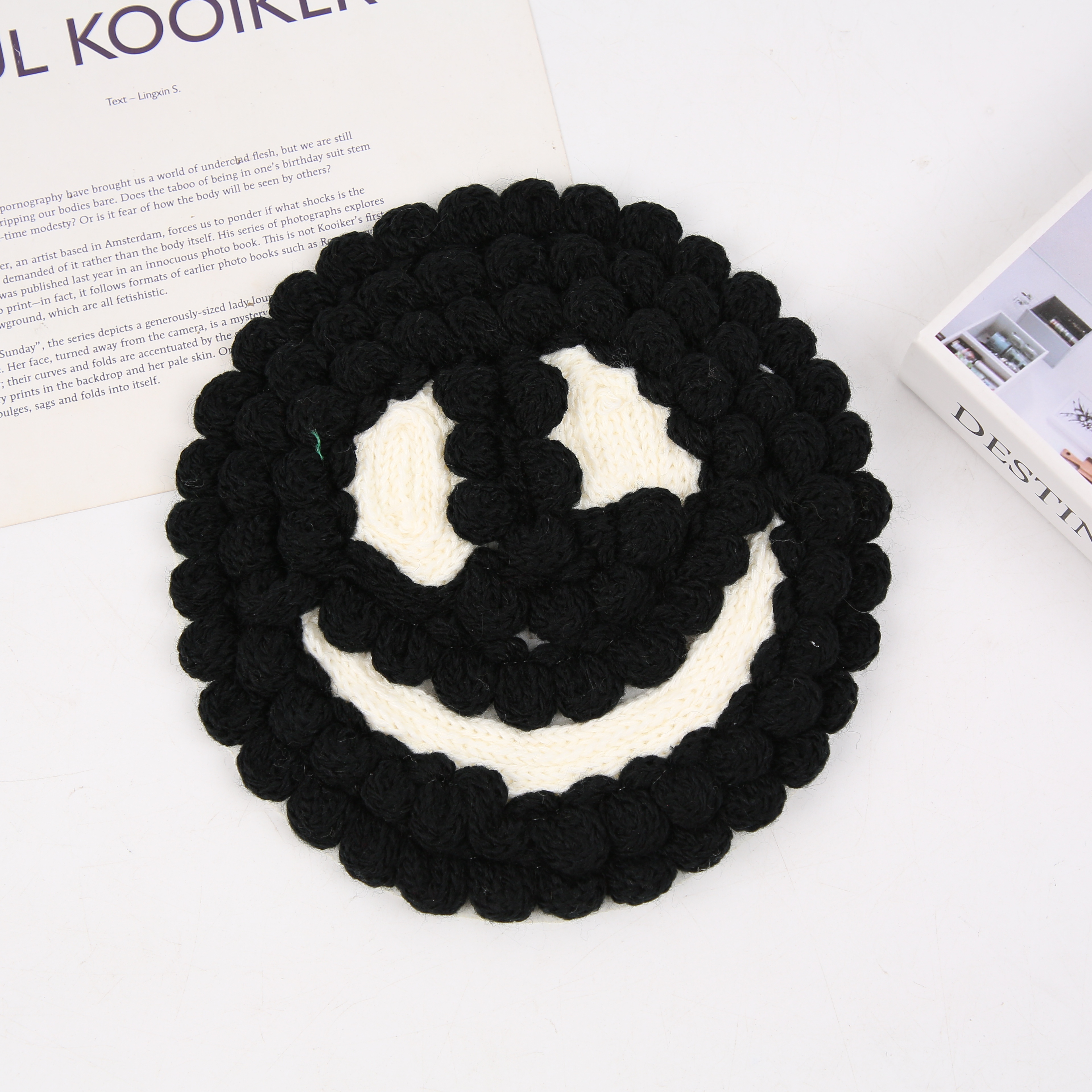 2024厂家直销新款服装辅料笑脸来样定制