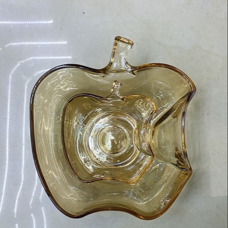 创意网红玻璃小果盘家用北欧现代客厅沙拉碗冰激凌凉菜盘创意盘子