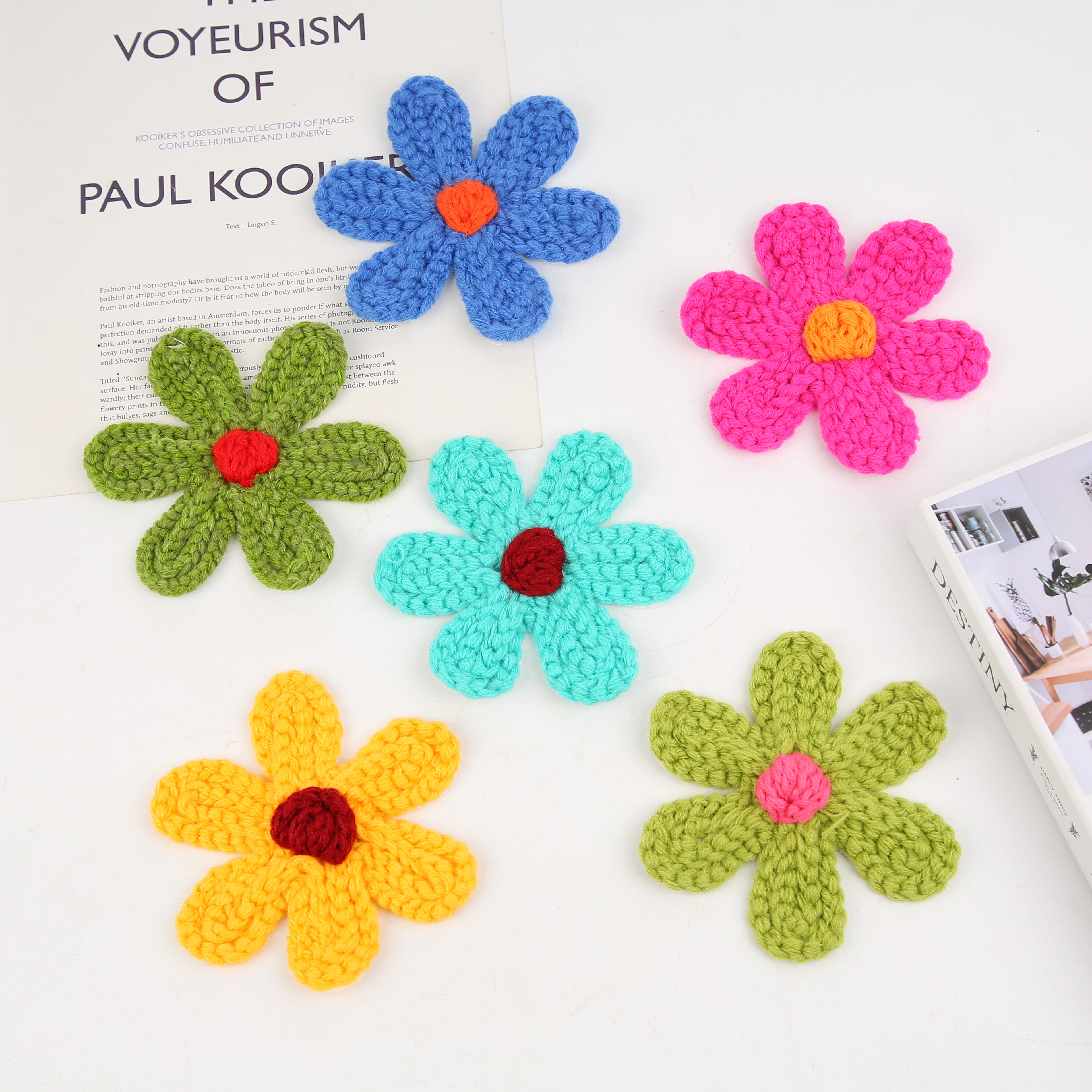 2024厂家直销新款服装辅料 小花来样定制