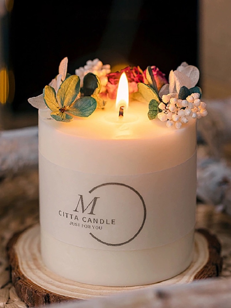 Dried flower scented candle gift box, romantic bedroom atmosphere, sleep-aid home smokeless scented candle, birthday gift, solid scented candle, scented candle, gypsum scented candle, flameless scented candle, home scented candle, scented candle, scented candle, fragrance Application Scenario