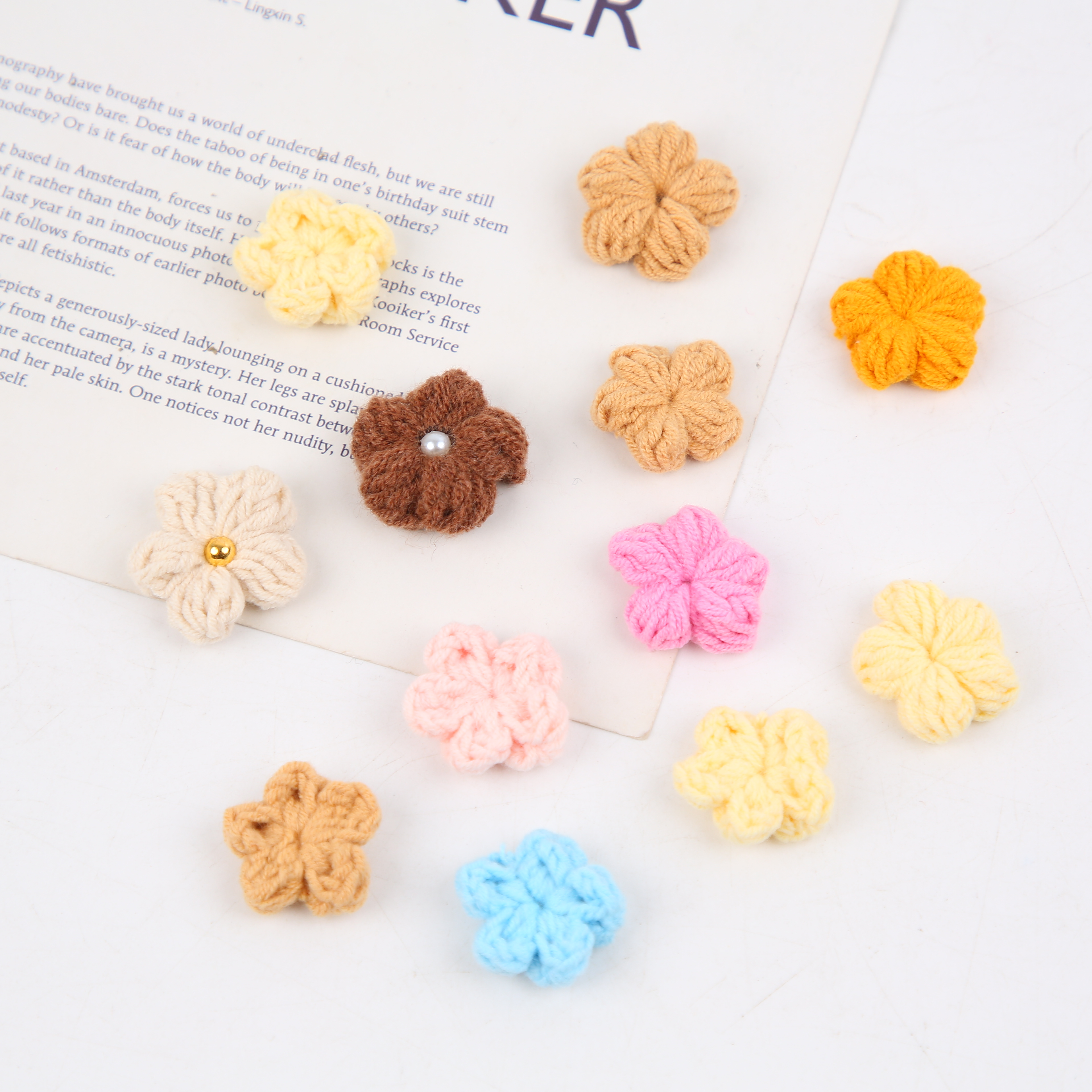 2024 Factory Direct Sales Of New Clothing Accessories Florets To Sample Customization