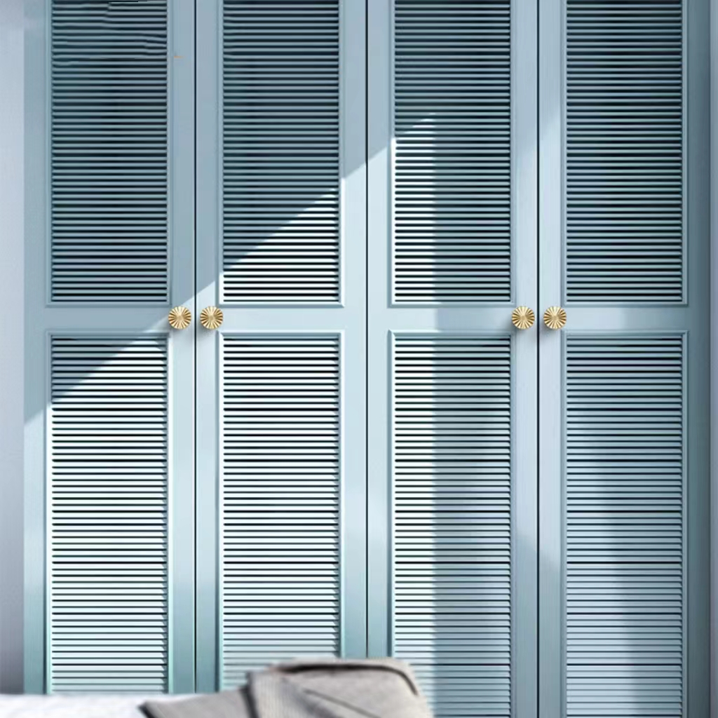 Flower-shaped drawer handles, semi-circular handles, circular handles, bright gold single-hole wardrobe, cabinet and TV cabinet handles Item Picture