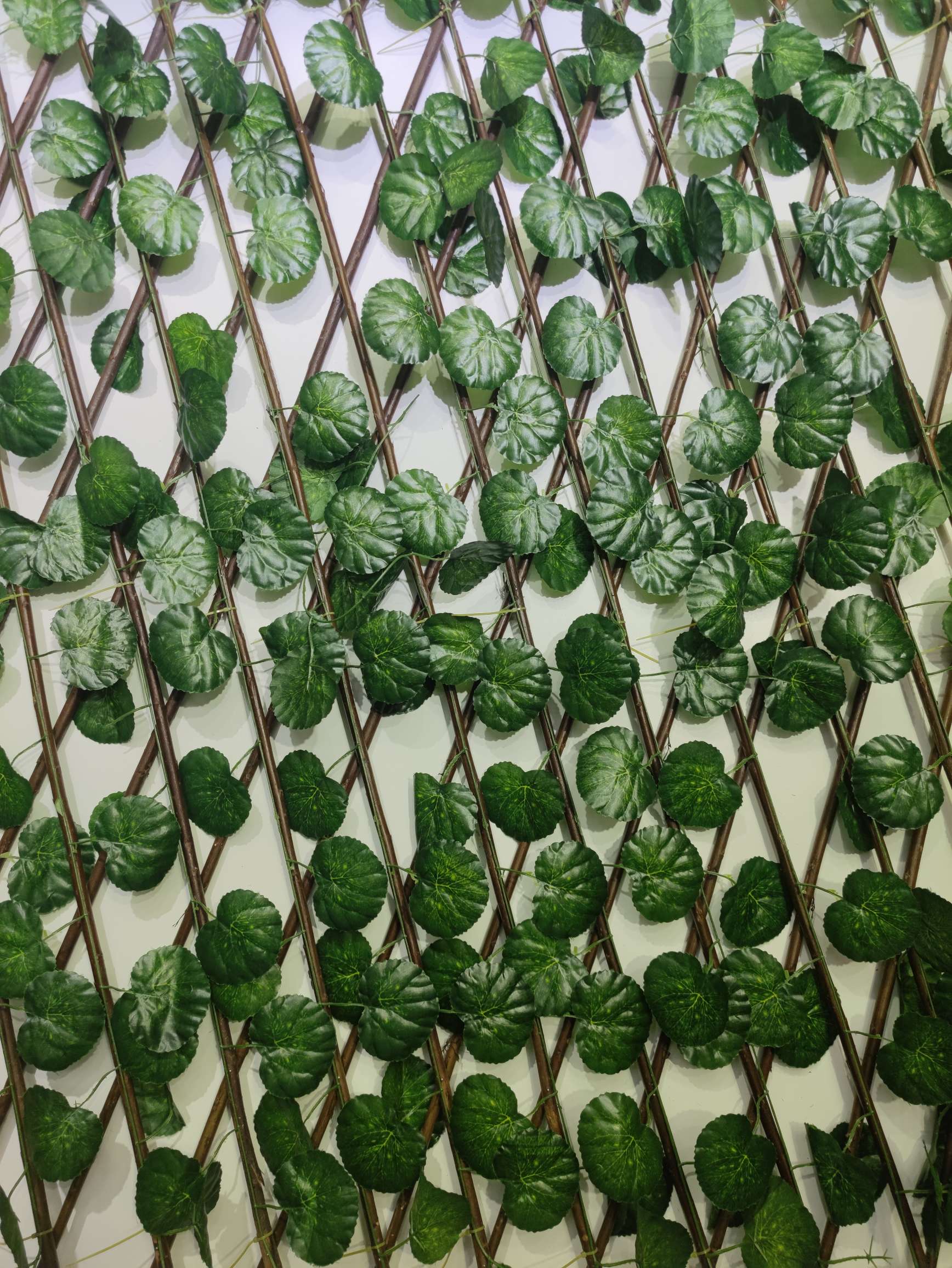 Artificial fence, leaf wood fence, retractable fence, artificial plant wall, garden and courtyard decorative guardrail manufacturer wholesale Specification image