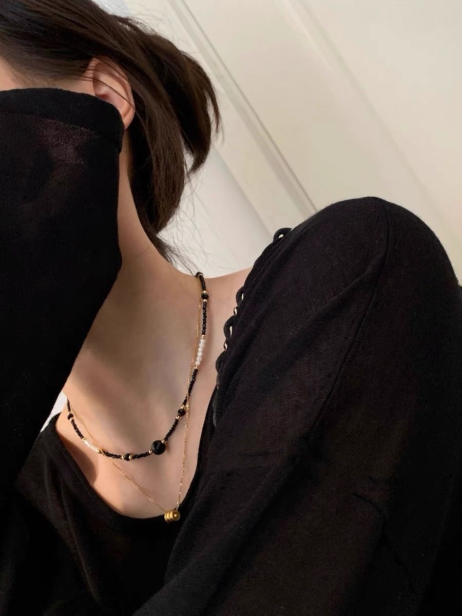 黑色水晶天然珍珠串珠项链简约百搭轻奢法式设计师详情图2