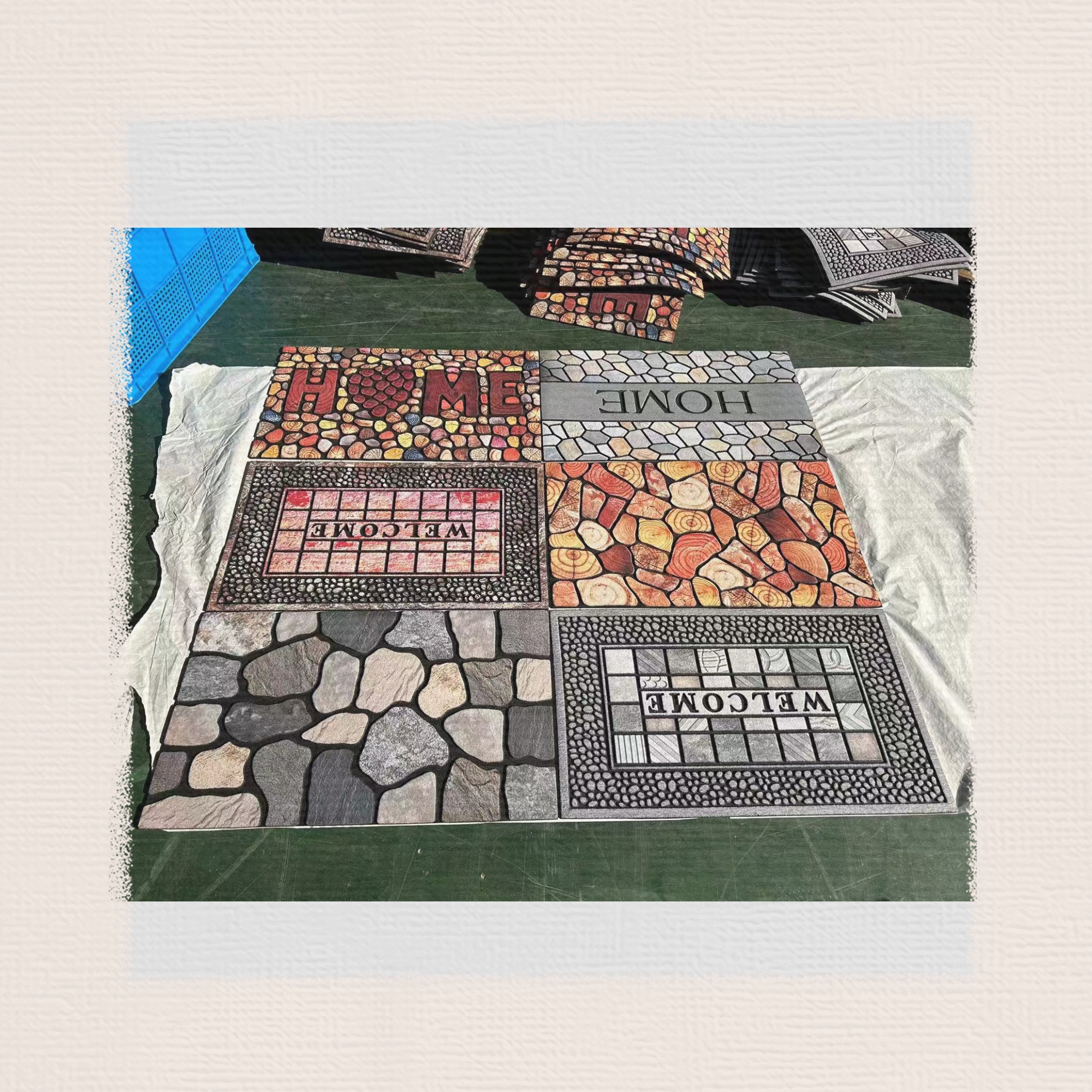 The European-style rubber base flocked floor mat, anti-slip door mat, rubber foot mat and flocked floor mat are of good quality with clear and beautiful patterns. The outdoor mat size is 45*75cm and there are multiple patterns that can be mixed full figure