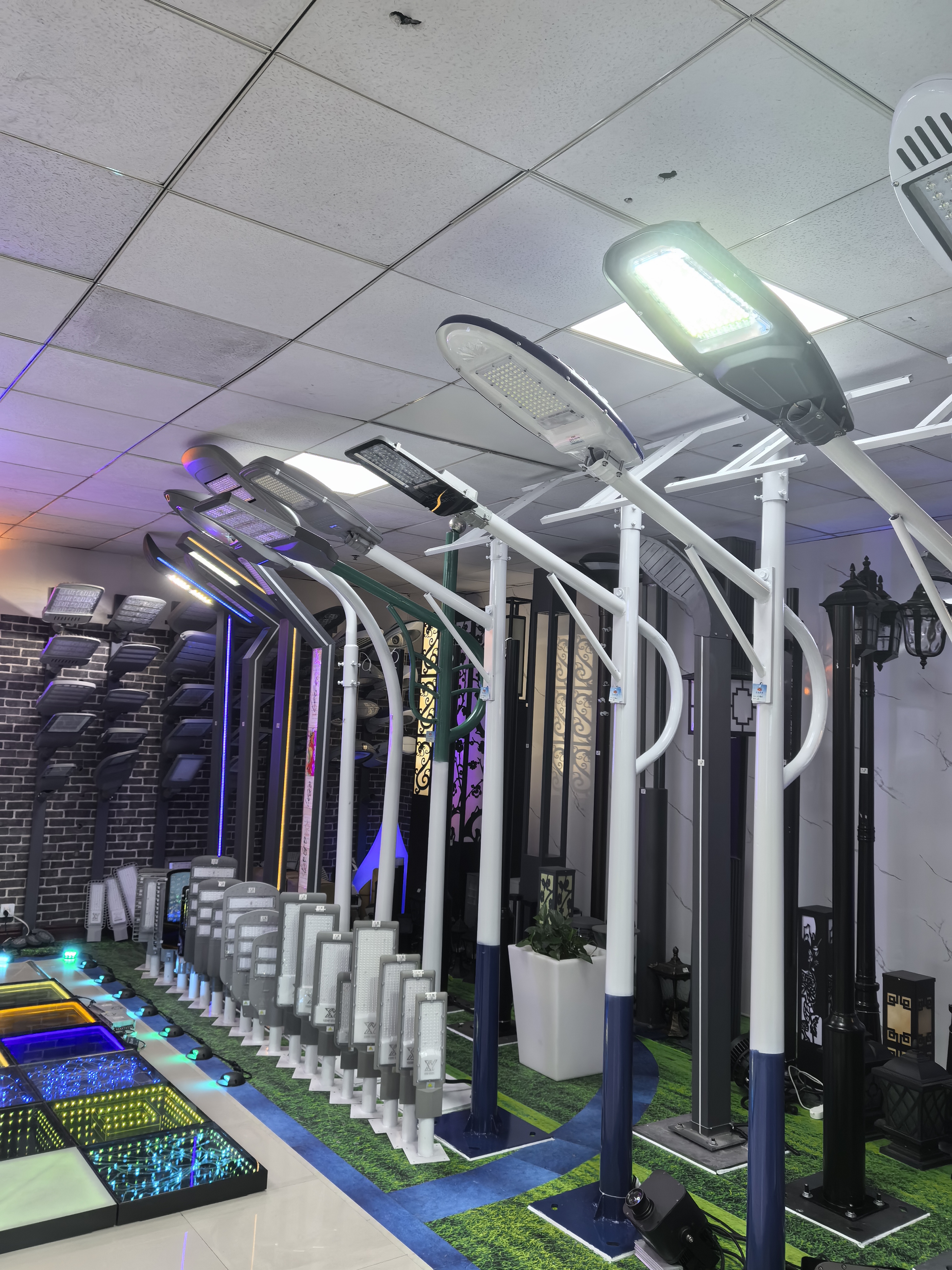 Xinyuan Lighting describe pic - 4