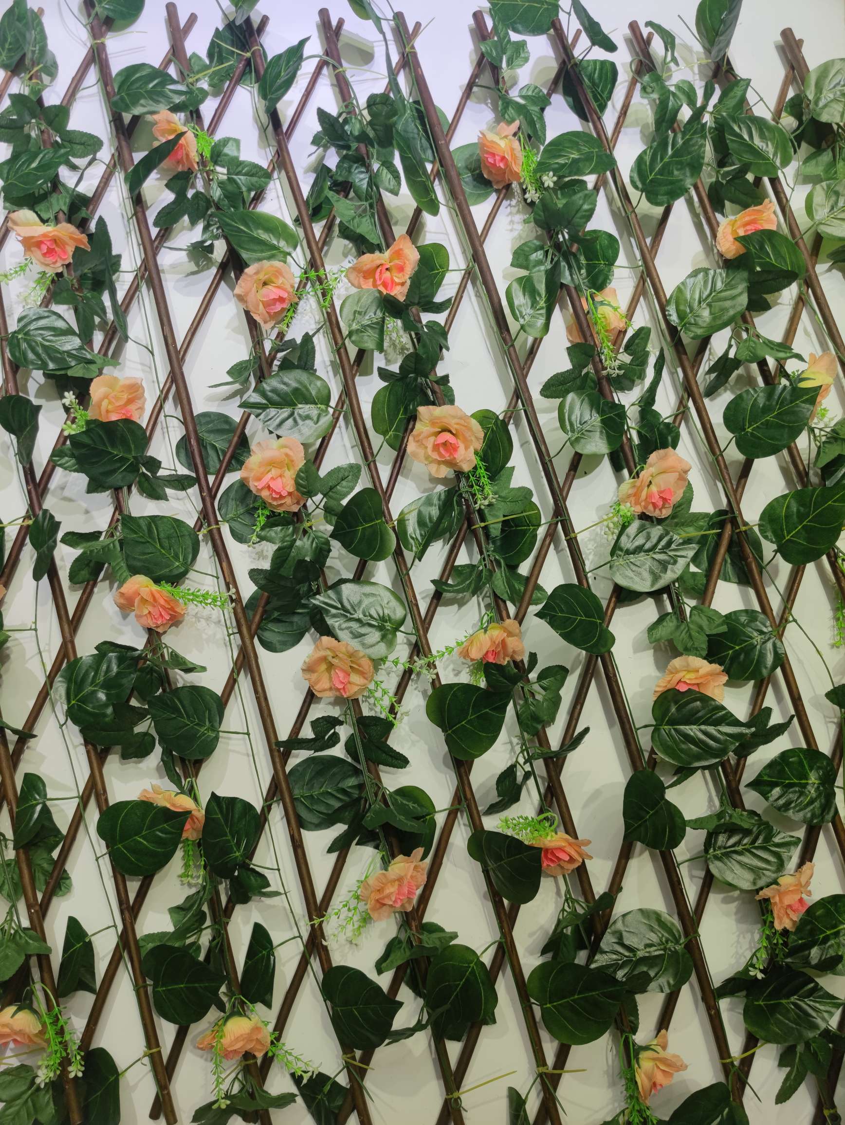 Artificial fence, leaf wood fence, retractable fence, artificial plant wall, garden and courtyard decorative guardrail manufacturer wholesale detail image 11