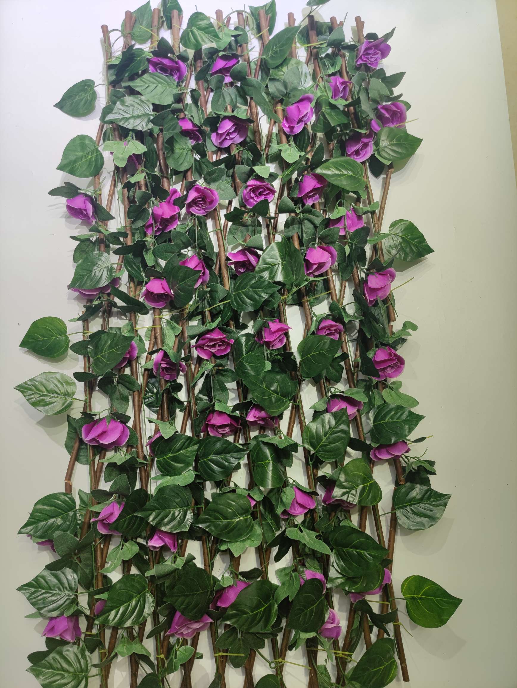 Simulación de la cerca telescópica de la planta pared de flores de rosa balcón al aire libre simulación pastoral seto plástico plantado verde cerca decorativa detail image 8