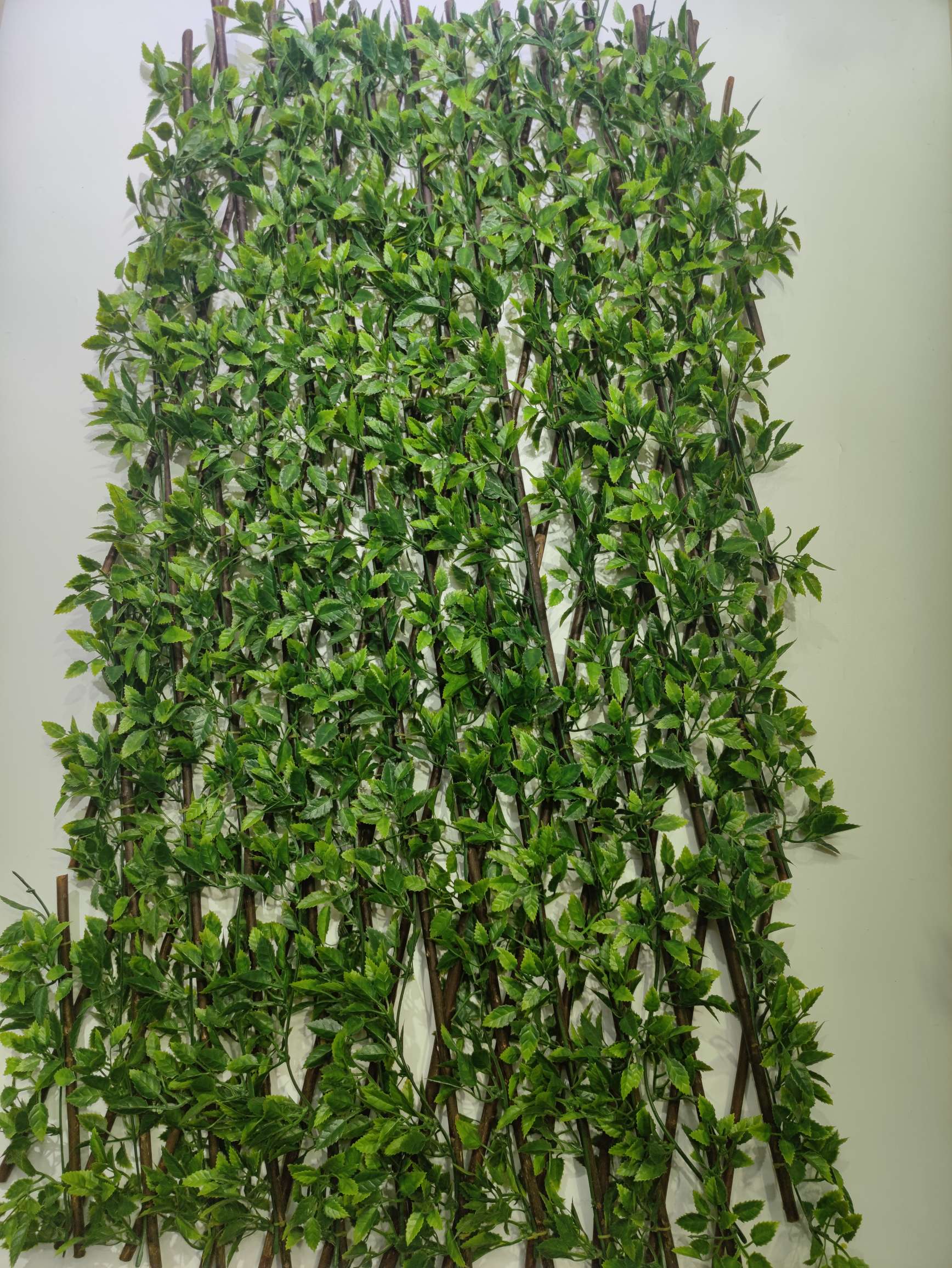 Garden plants, wall decoration, fences, artificial flowers, green tree leaves, retractable and stretchable fences, and balcony shielding detail image 6