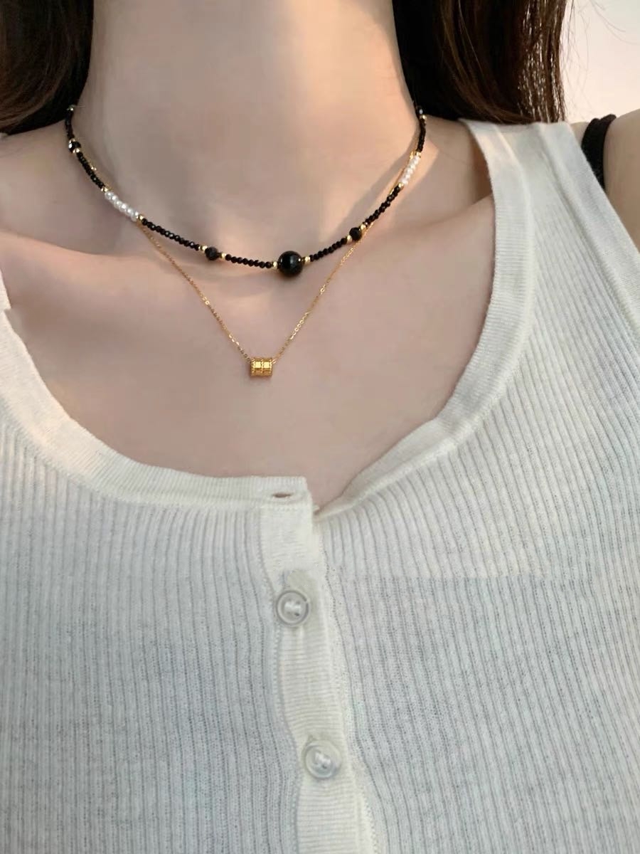 黑色水晶天然珍珠串珠项链简约百搭轻奢法式设计师