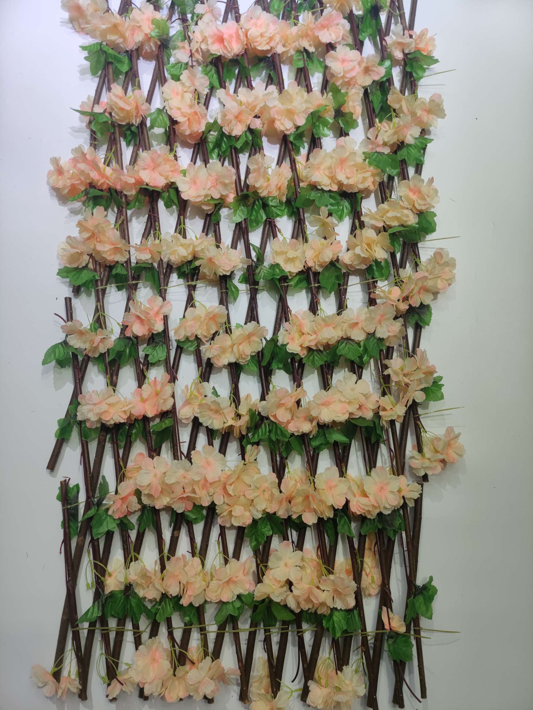 Garden plants, wall decoration, fences, artificial flowers, green tree leaves, retractable and stretchable fences, and balcony shielding detail image 14