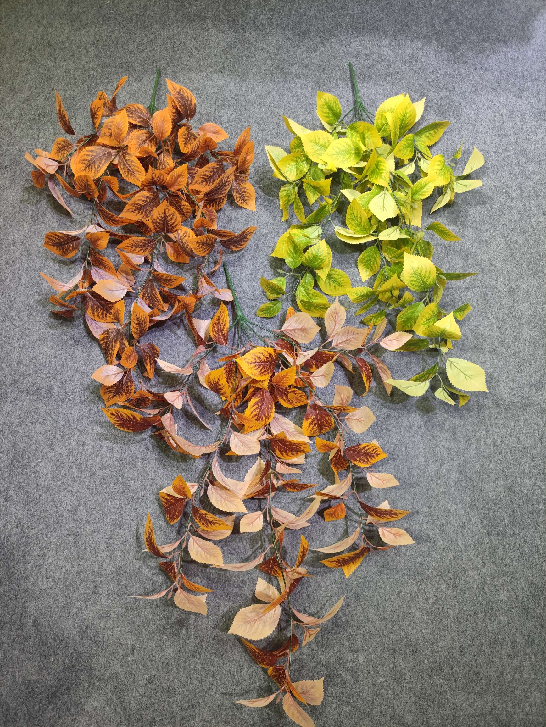 Autumn maple leaf simulation plant garden landscaping plant wall design, green plant home flower art DIY ornaments, artificial leaf export pic 5