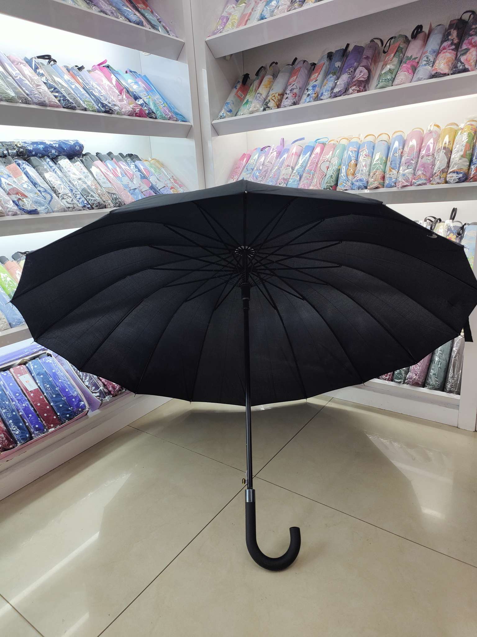 16-bone super-strong rainproof and wind-resistant fiber frame automatic long umbrella details Picture