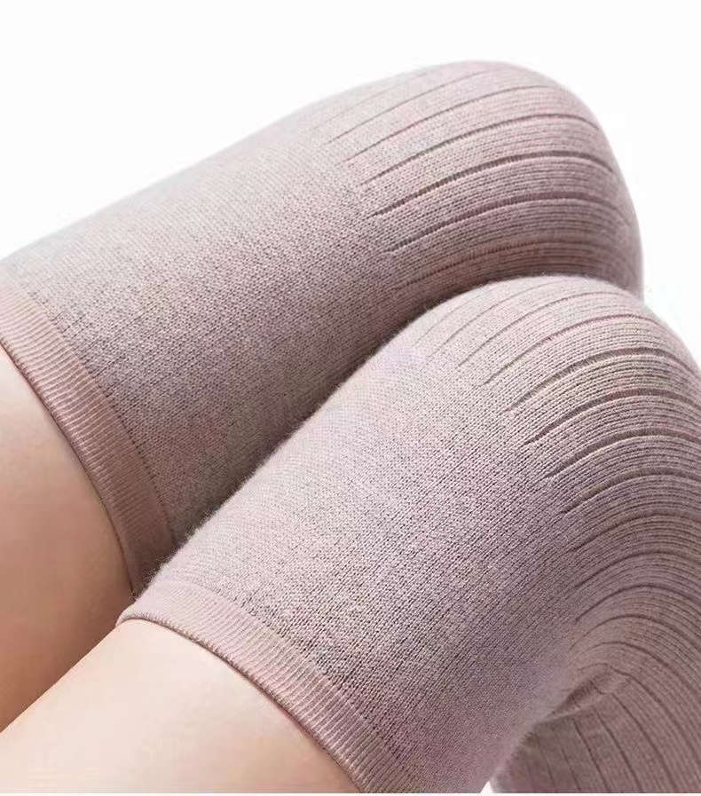 وفي وحدة حماية الركبتين من البرد والتكييف، تحمي الركبتين من التلويح بحمل الصوف Item Picture