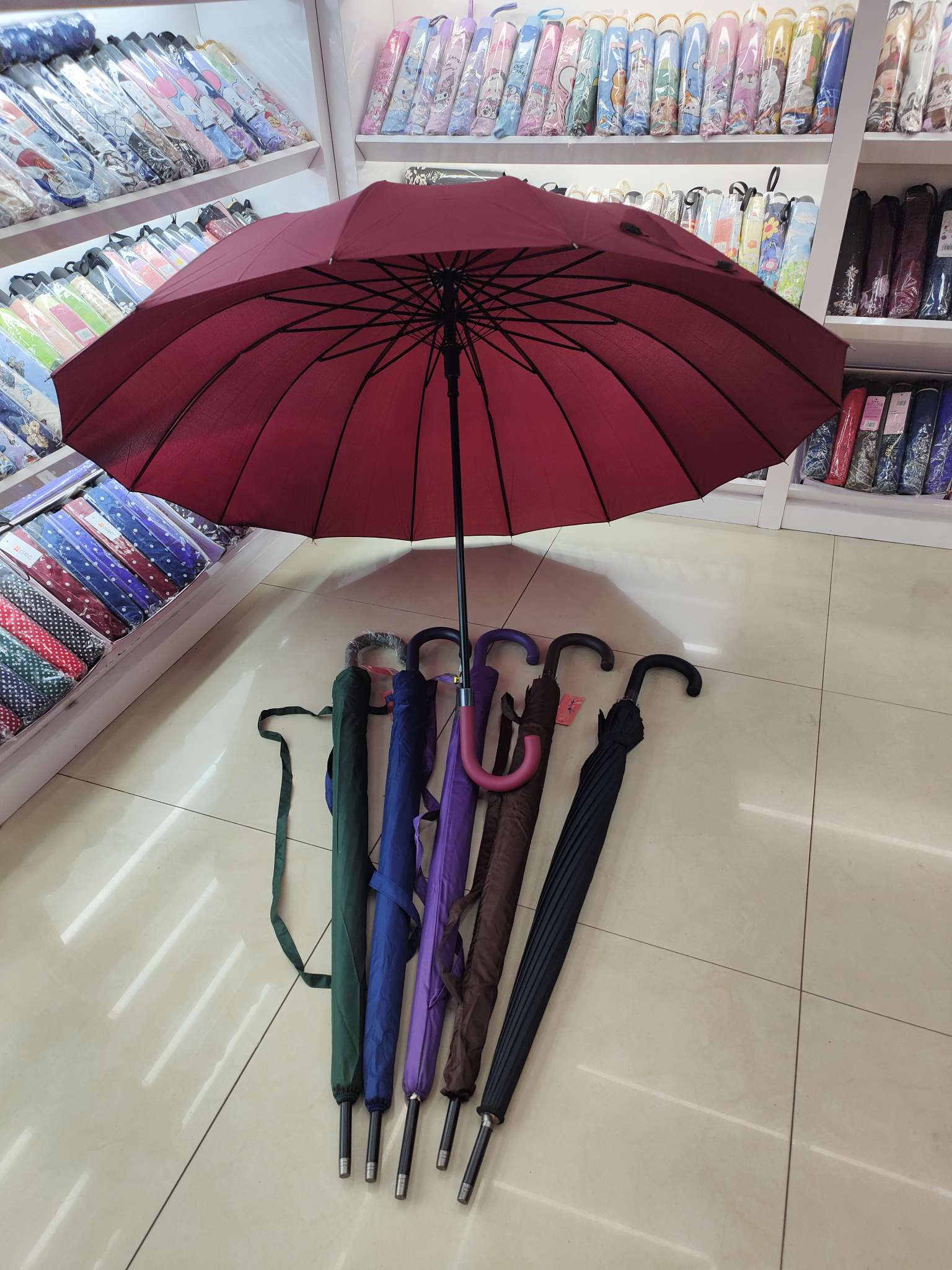 16-bone super-strong rainproof and wind-resistant fiber frame automatic long umbrella Item Picture