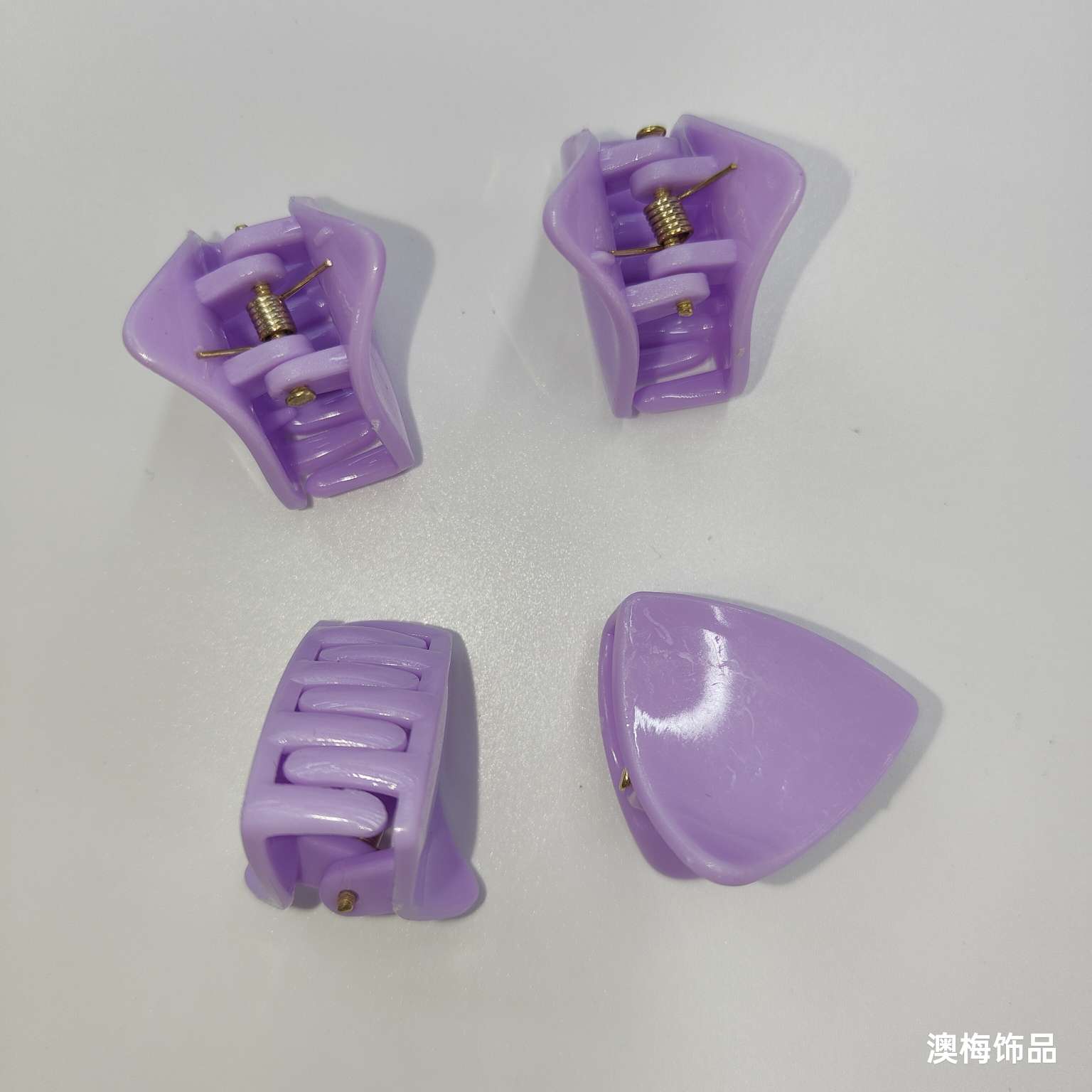 Cute cat ears, princess hair clips, half hair clips on the side of the bangs on the forehead, shark clips headwear Specification image