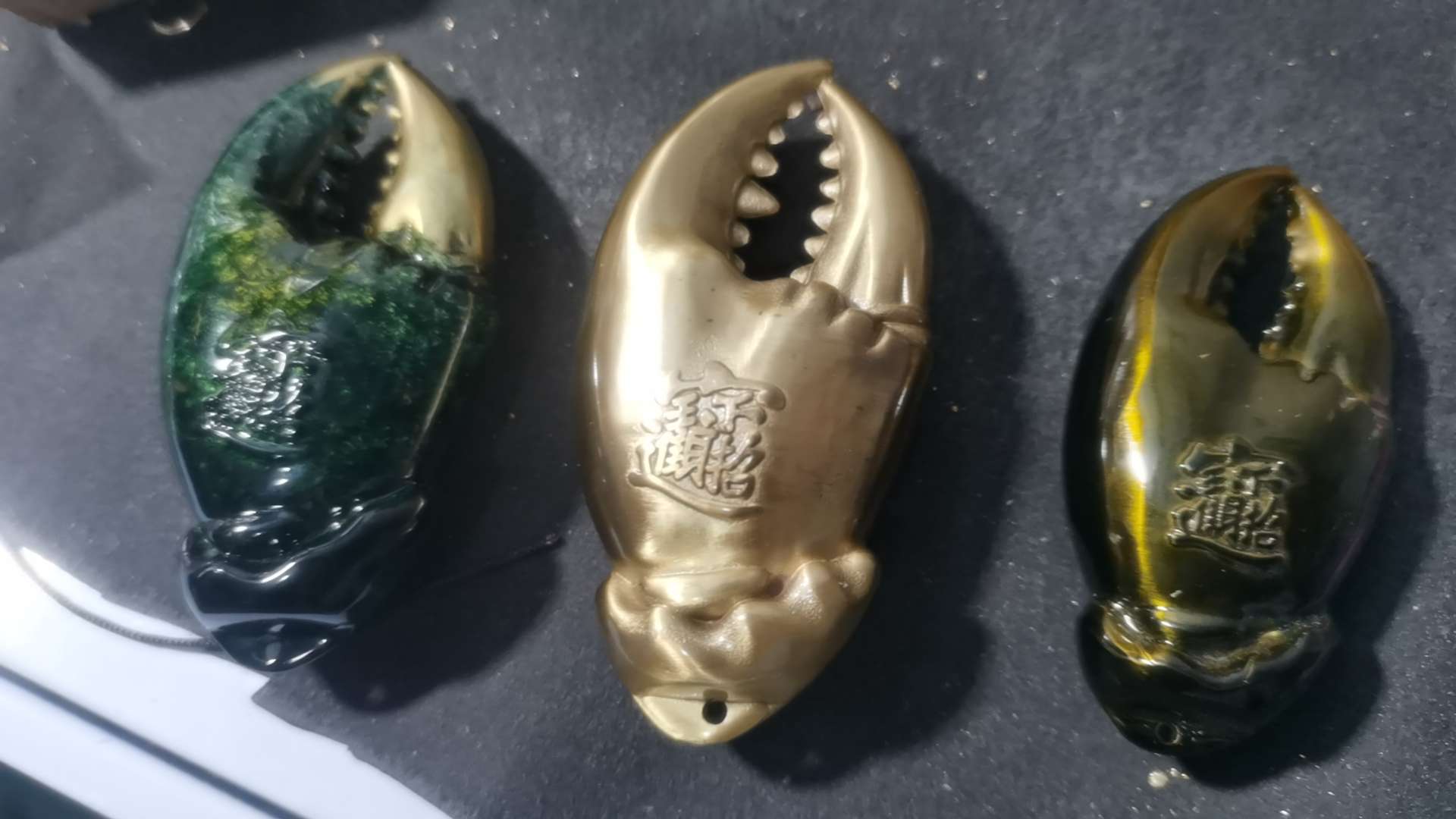 铜工艺金属工艺品，旅游纪念品，伸手来钳彩色款详情图2