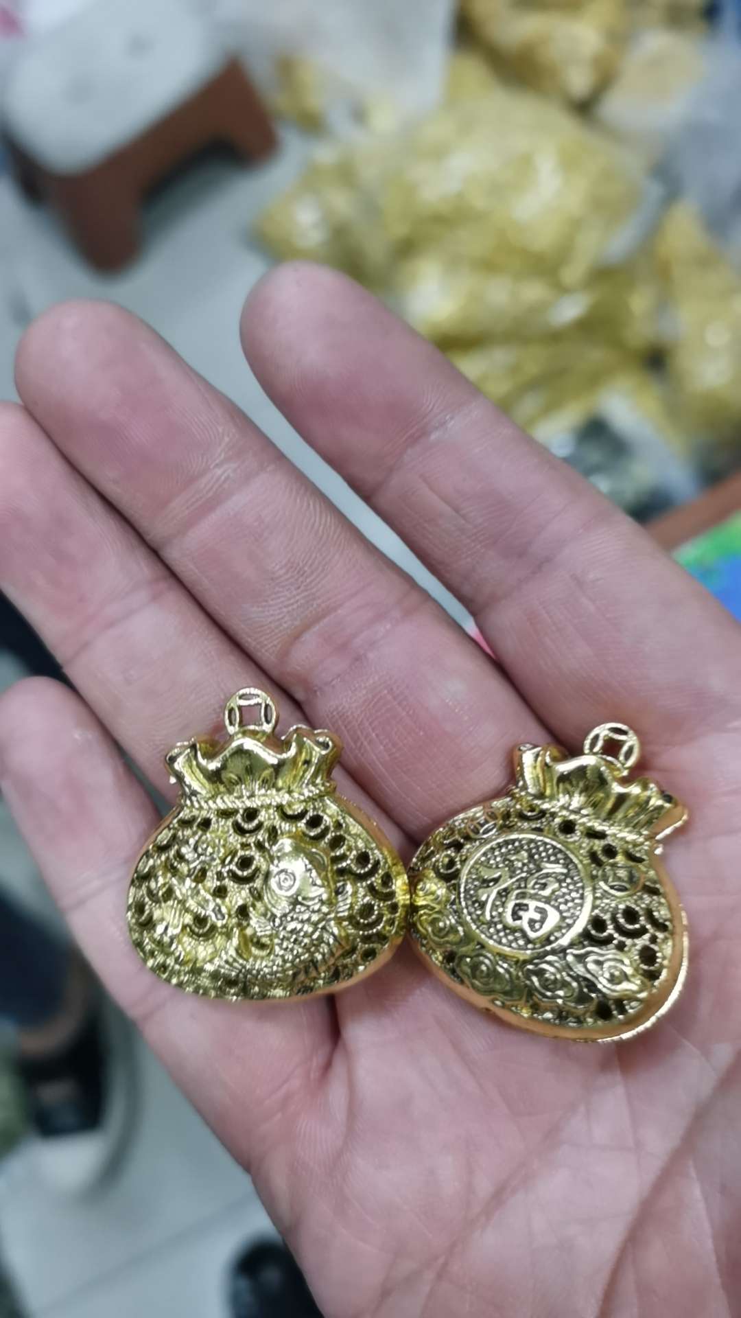 金属工艺品实物图