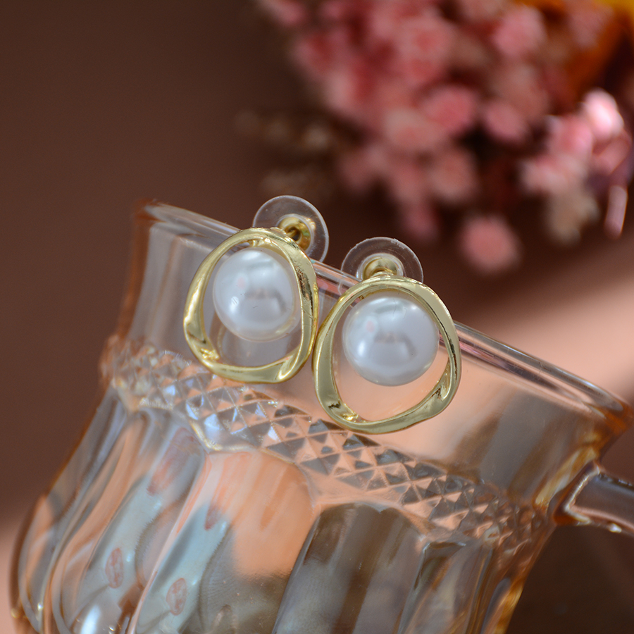 网红爆款925银针耳钉潮几何大珍珠耳环女饰品配货地摊个性时尚女气质小众耳饰详情图2