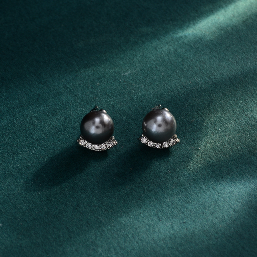 网红爆款925银针耳钉简约珍珠钻耳环女饰品配货地摊个性时尚女气质小众耳饰网红详情图3