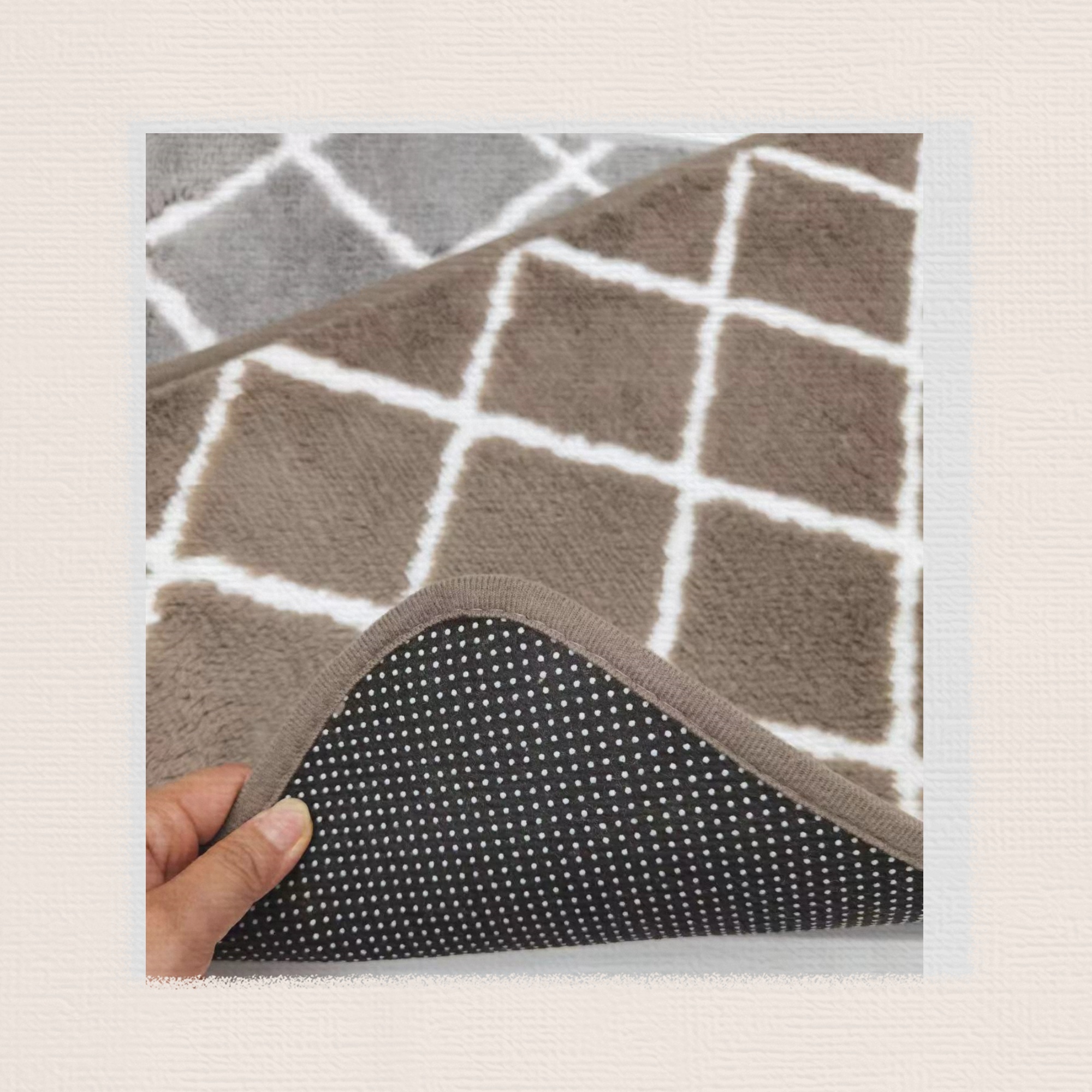 New polyester mesh jacquard floor mat, door mat, foot mat, anti-slip mat, carpet, kitchen mat, bathroom mat, balcony mat, size 38*58cm Application Scenario