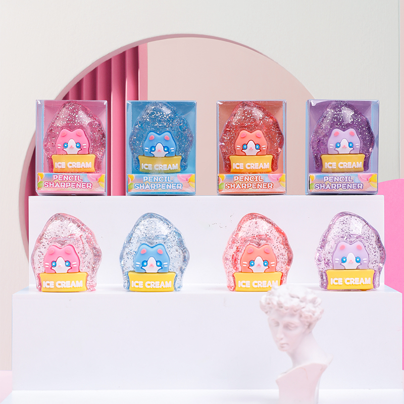 Weibo stationery children's cartoon cute cat crystal style pencil sharpener silicone hand-held pencil sharpener stationery wholesale Application Scenario