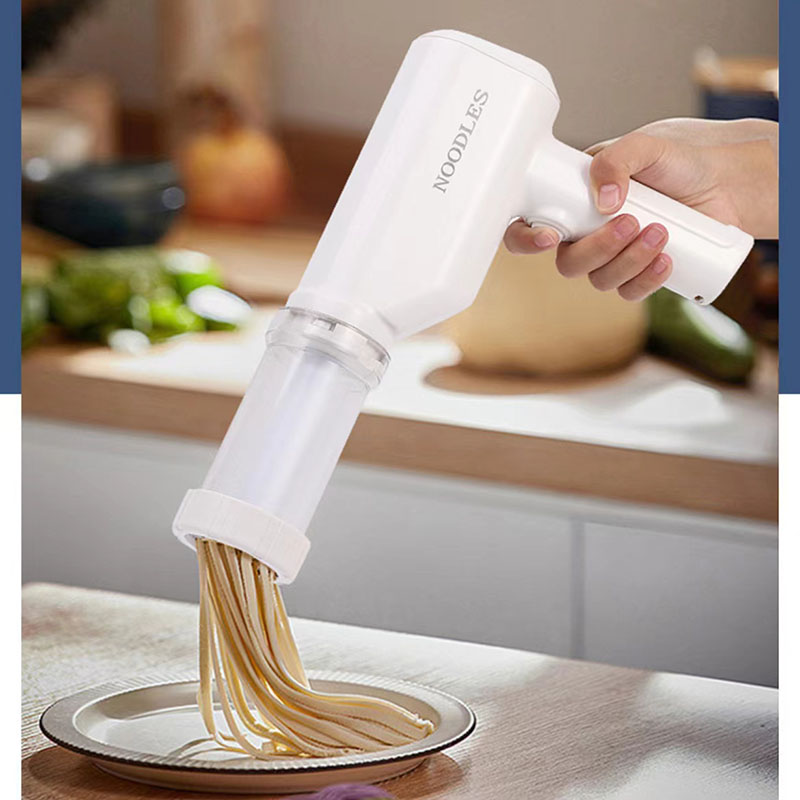 电动面条机/面条机/厨师机产品图