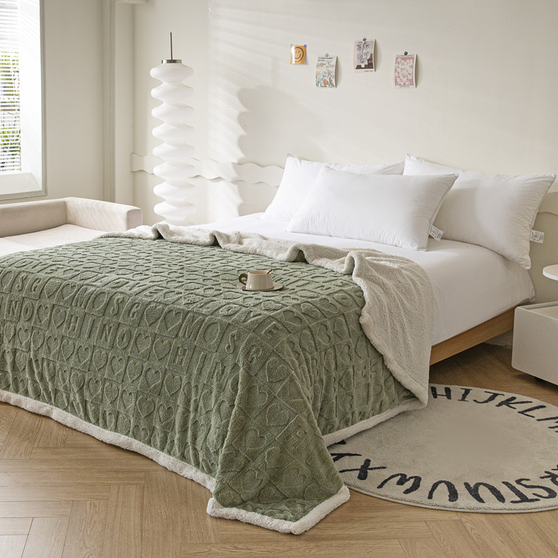DB Home Textiles Winter Thickened Double-layer jacquard flannel blanket, Nordic-style heart-shaped Tave fleece cotton fleece blanket wholesale Application Scenario