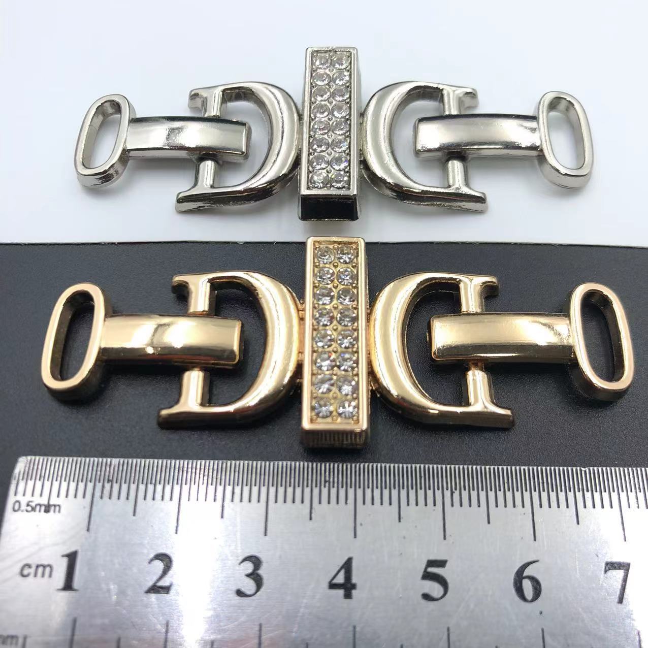 编织永生花/硅胶鞋底/塑料鞋扣/鞋花/鞋扣细节图