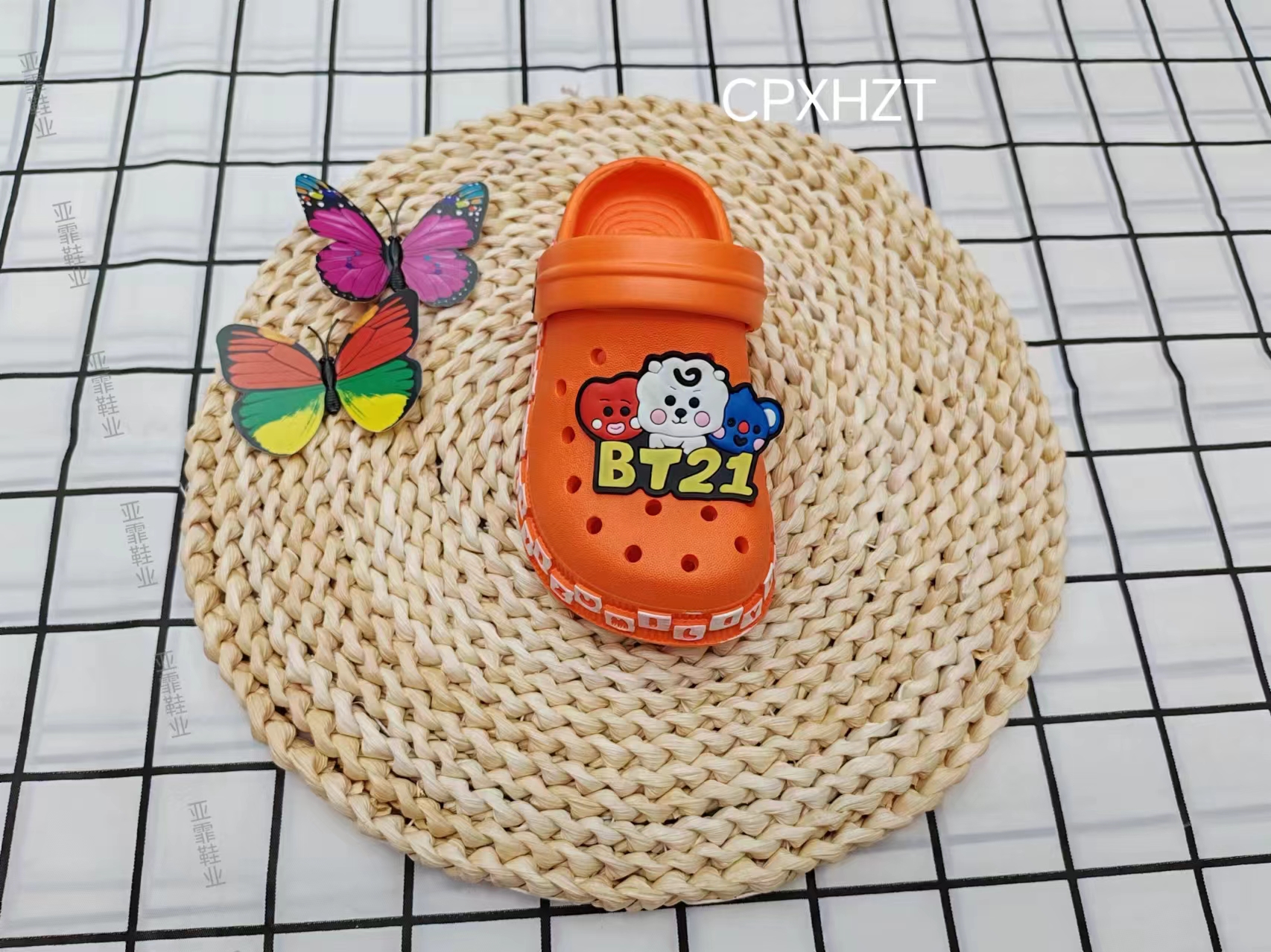 Summer fashion outerwear cartoon crocs