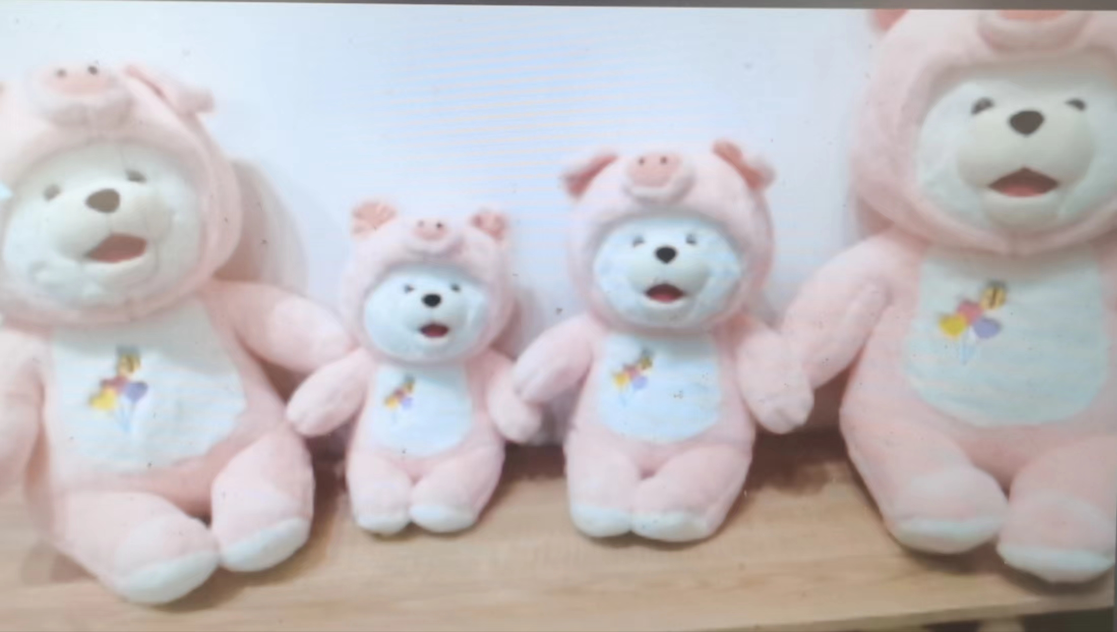 The mascot of the doll enterprise can be made into a stuffed doll, a piggy bear, a pillow, a gift, a plush toy