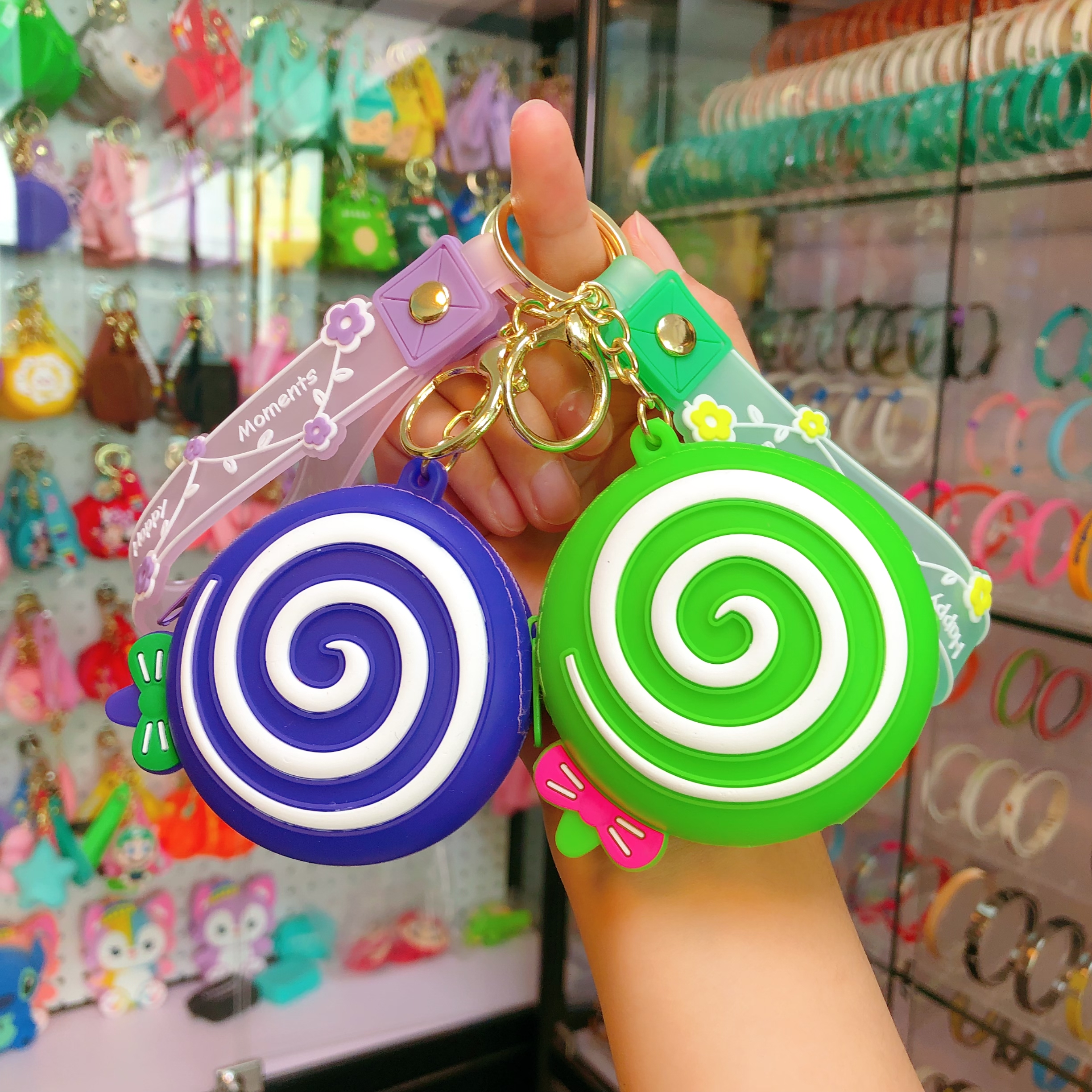 Creative and cute soft rubber lollipop coin purses, keychains, women's earphone storage bags, car pendants, keychains wholesale creative and cute soft rubber lollipop coin purses, keychains, women's earphone storage bags, car pendants, keychains wholesale Specification image