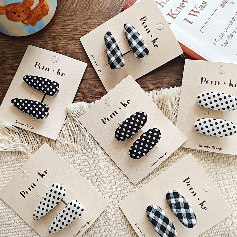 New Korean-style simple black and white polka dot fabric children's versatile and atmospheric girls' bangs clips, bb clips, hair accessories and hair clips details Picture