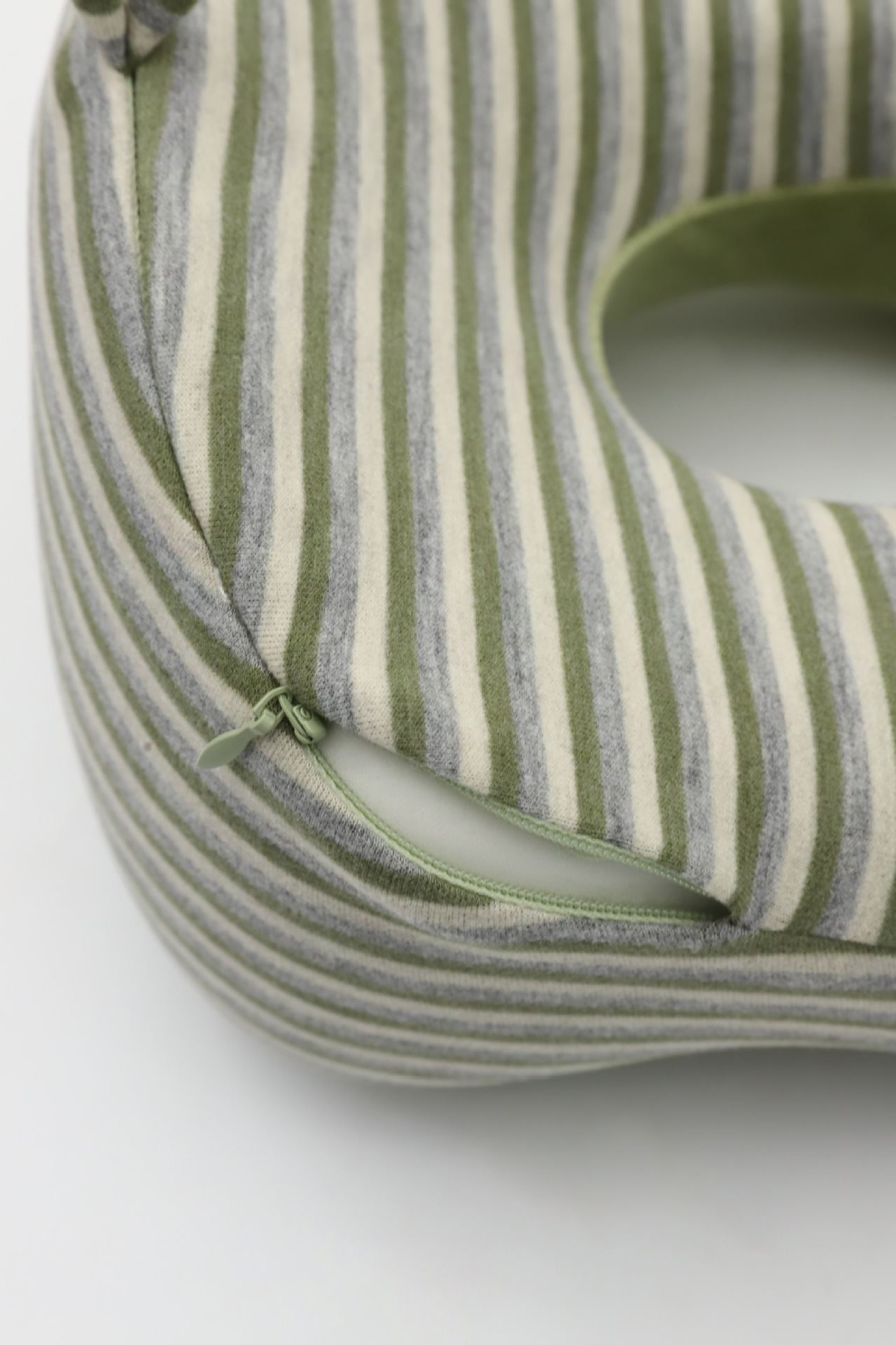 Simple striped neck pillow, memory foam U-shaped pillow, Kanglewu travel pillow, portable hump neck protection pillow, custom-made order pic 8