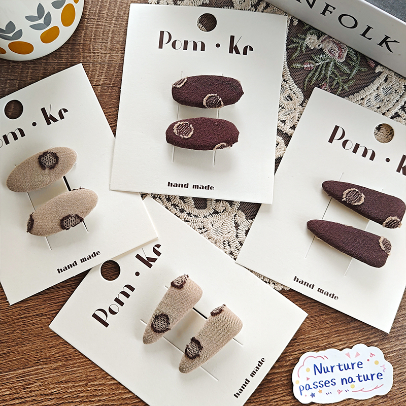 New sweet and cute fabric girl simple embroidered hair clips, children's fashionable and versatile bangs hair clips and hair accessories