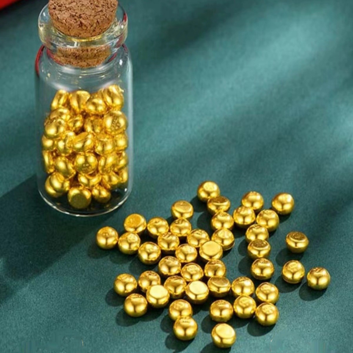 Resin shell hair clip accessories, alloy decoration, trendy ladies' headwear and hair accessories, quality guaranteed, beautiful small accessory accessories detail image 4